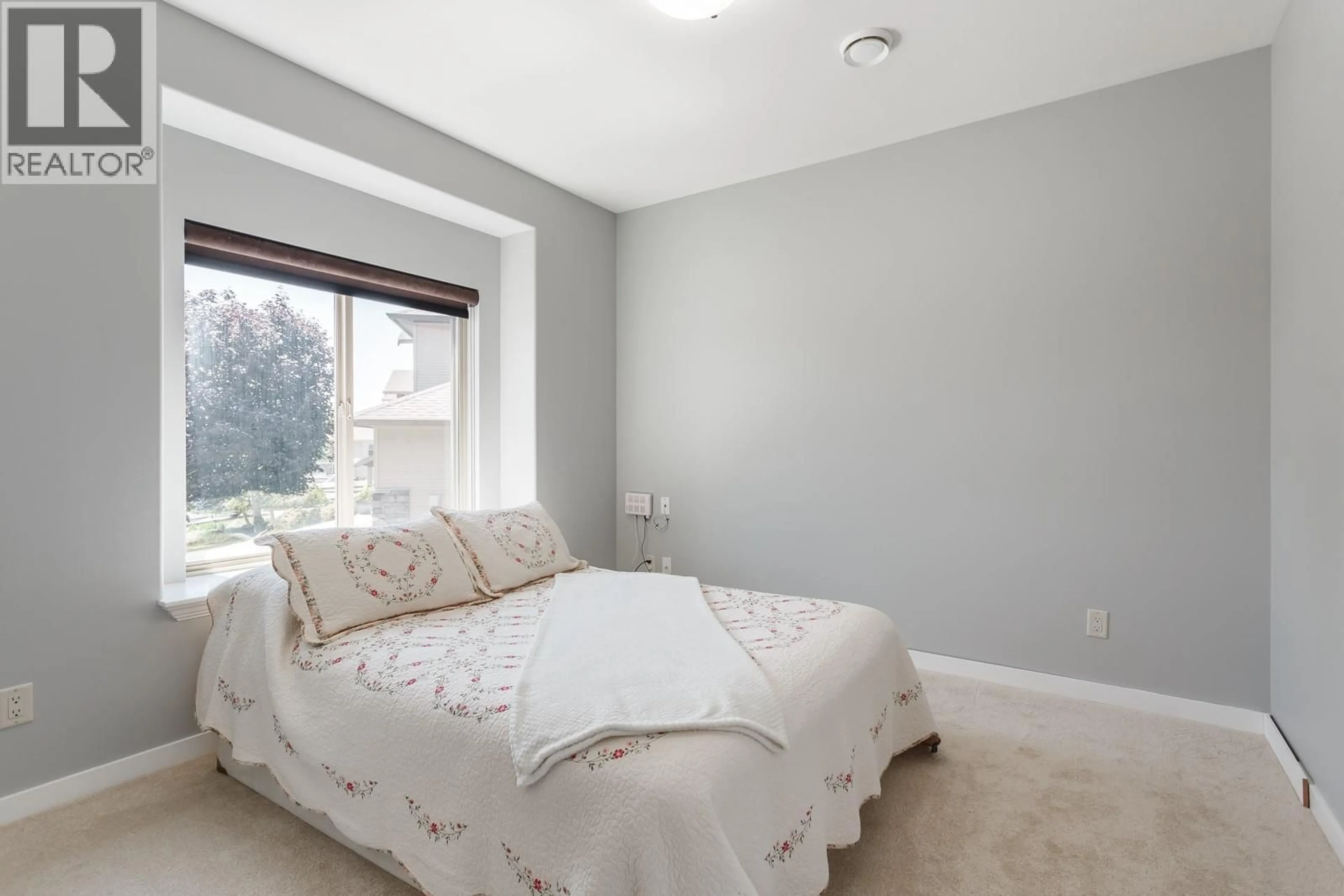 Bedroom with bed, unknown for 2538 COPPER RIDGE DRIVE, West Kelowna British Columbia V4T2X6
