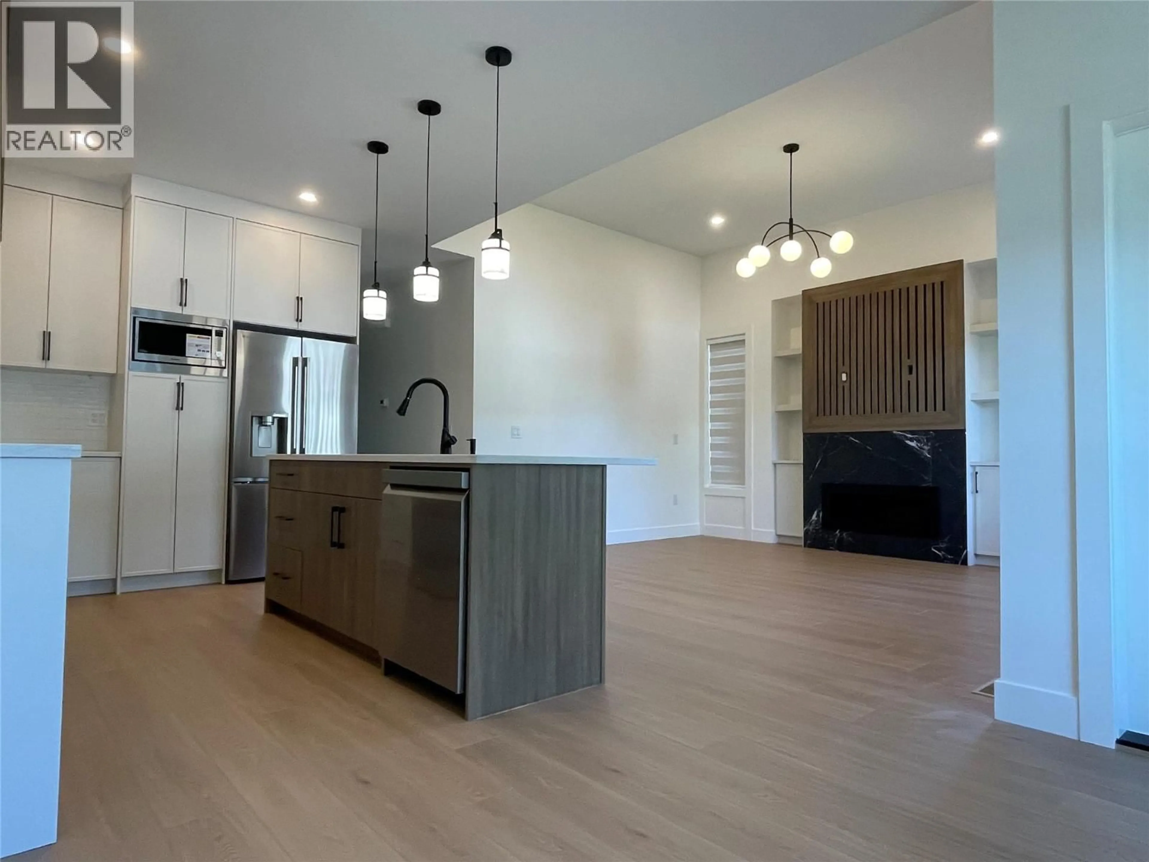 Open concept kitchen, unknown for 1 - 304 SUMAC ROAD, Kelowna British Columbia V1X6W8