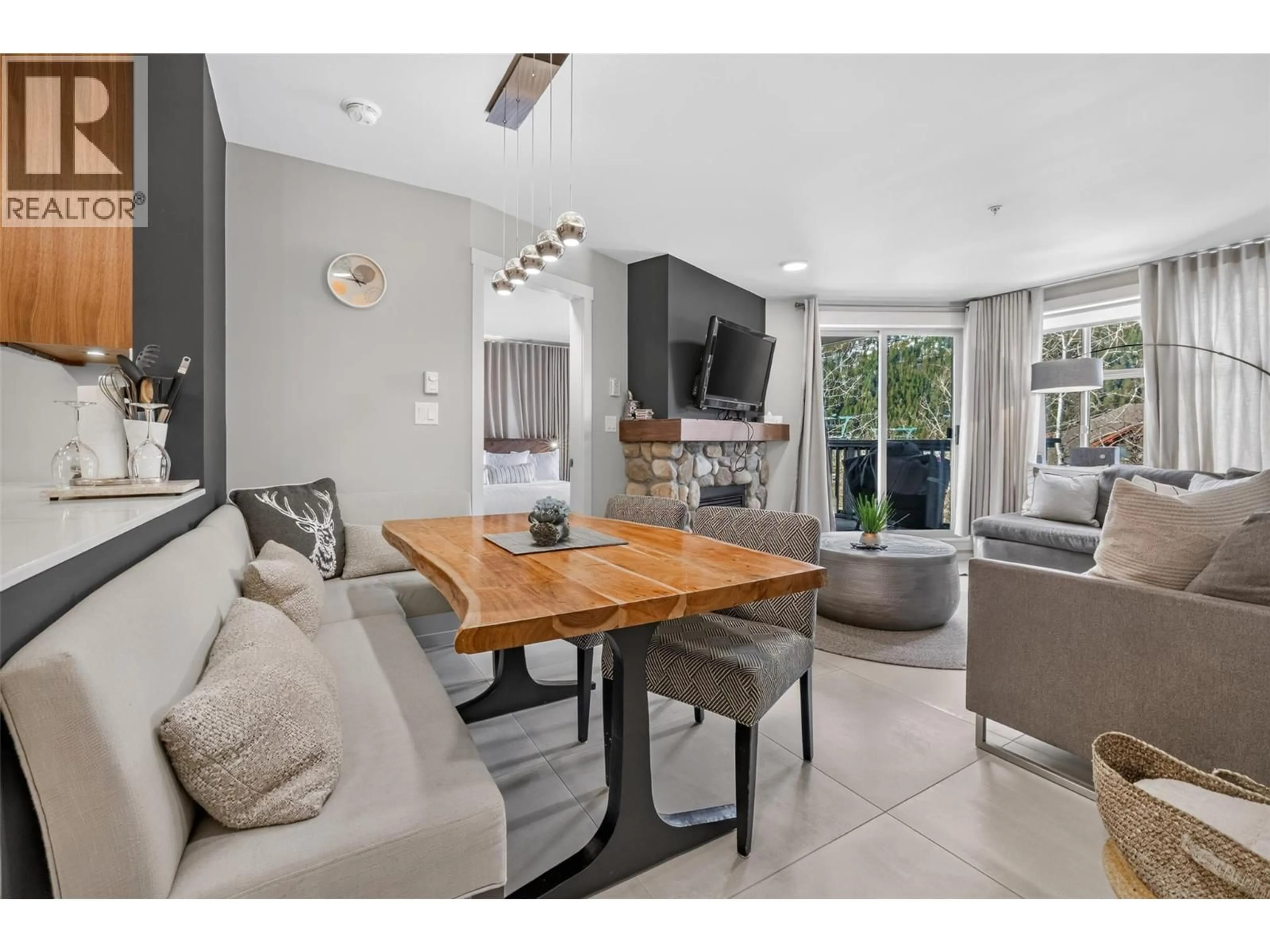 Open concept kitchen, unknown for 202 - 2050 SUMMIT DRIVE, Panorama British Columbia V0A1T0