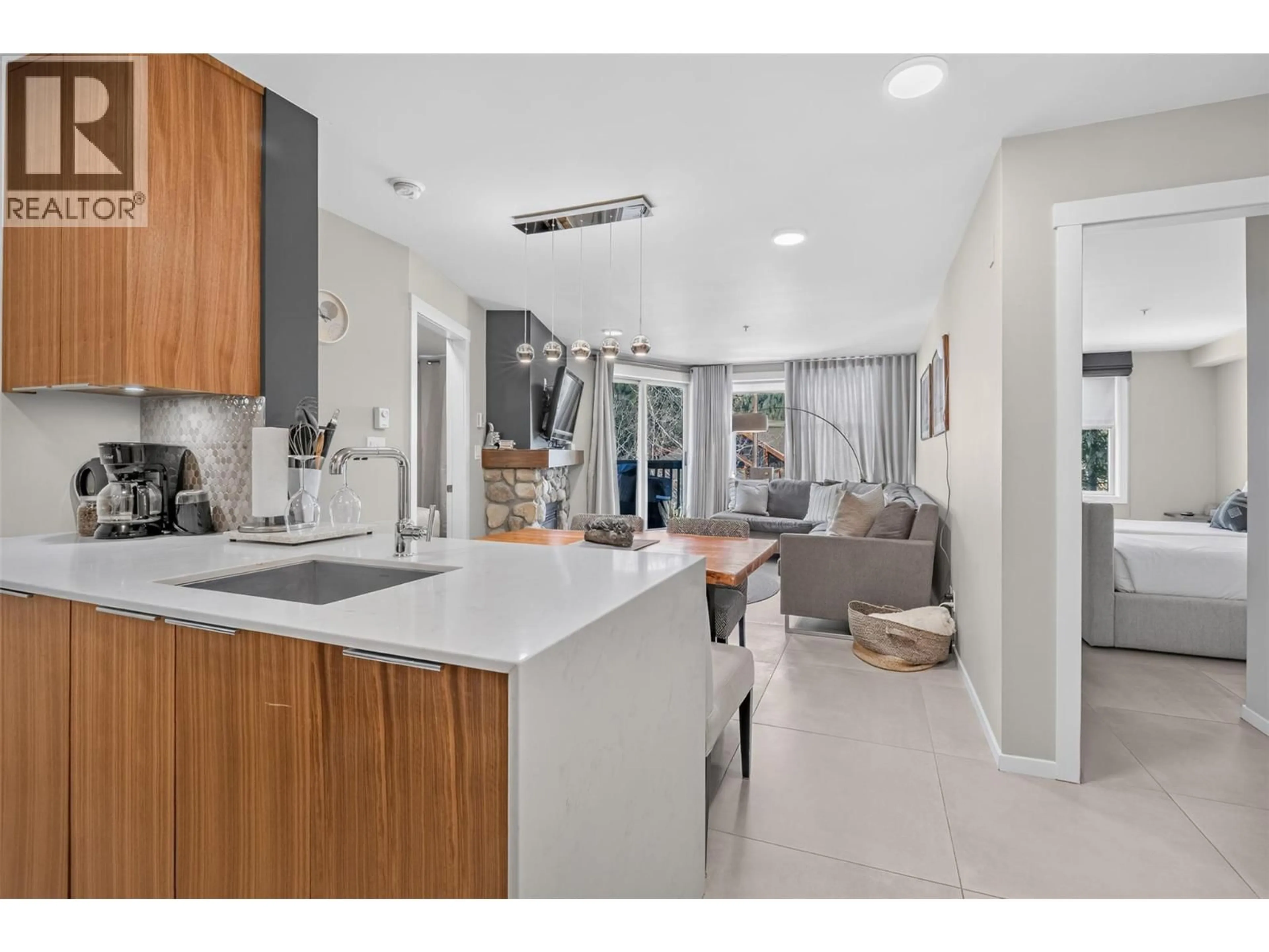 Open concept kitchen, ceramic/tile floor for 202 - 2050 SUMMIT DRIVE, Panorama British Columbia V0A1T0