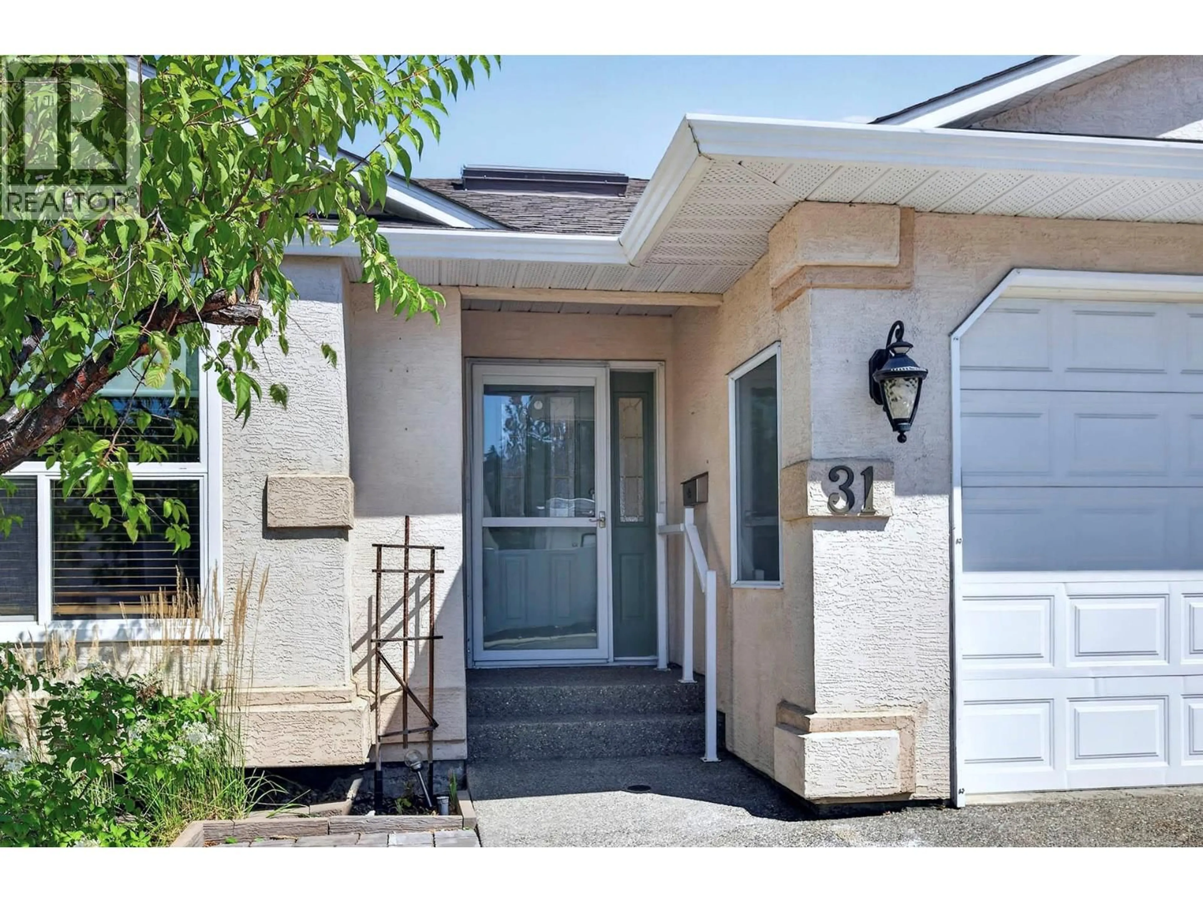 Indoor entryway for 31 - 1575 SPRINGHILL DRIVE, Kamloops British Columbia V2E2N9