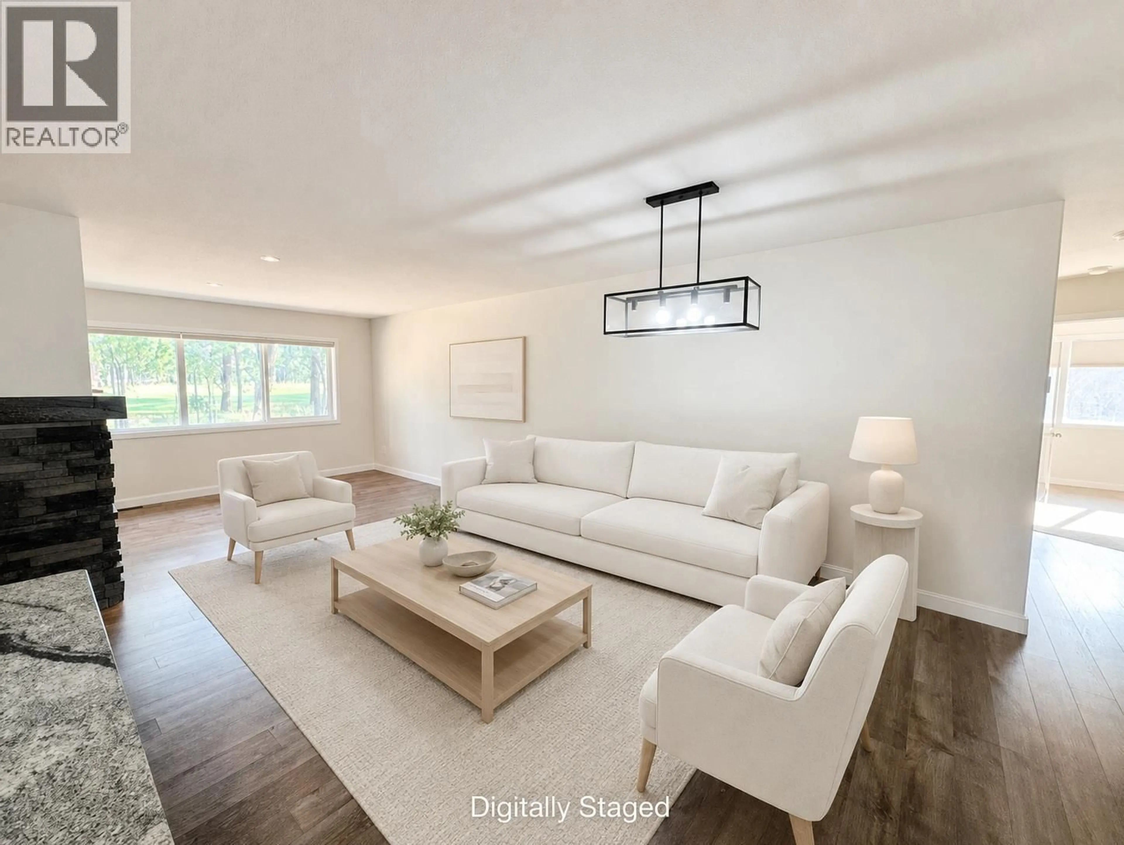 Living room with furniture, unknown for 156 SHADOW MOUNTAIN BOULEVARD, Cranbrook British Columbia V1C0C6