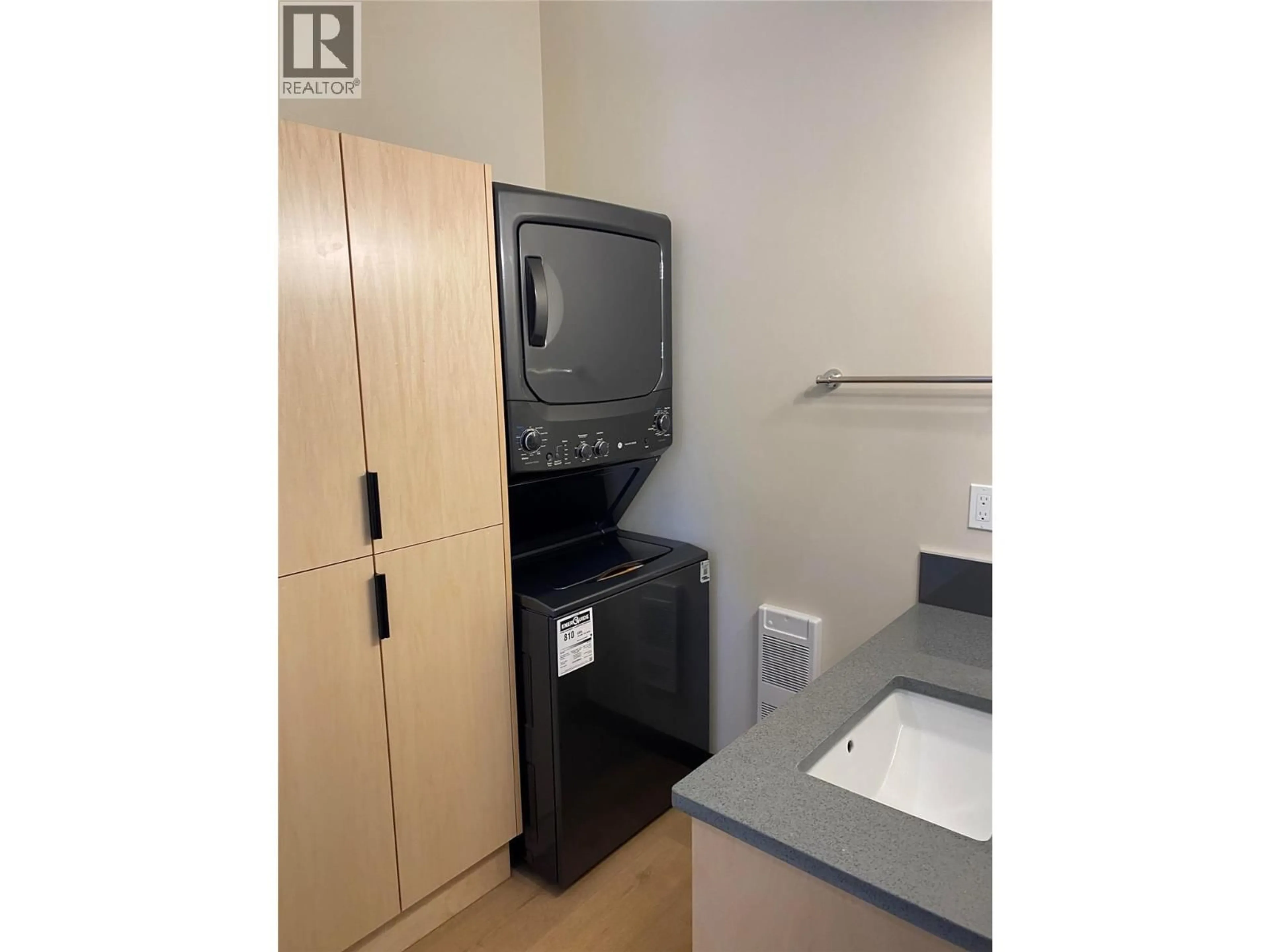Standard kitchen, unknown for 2 - 611 CASLEY COURT, New Denver British Columbia V0G1S1
