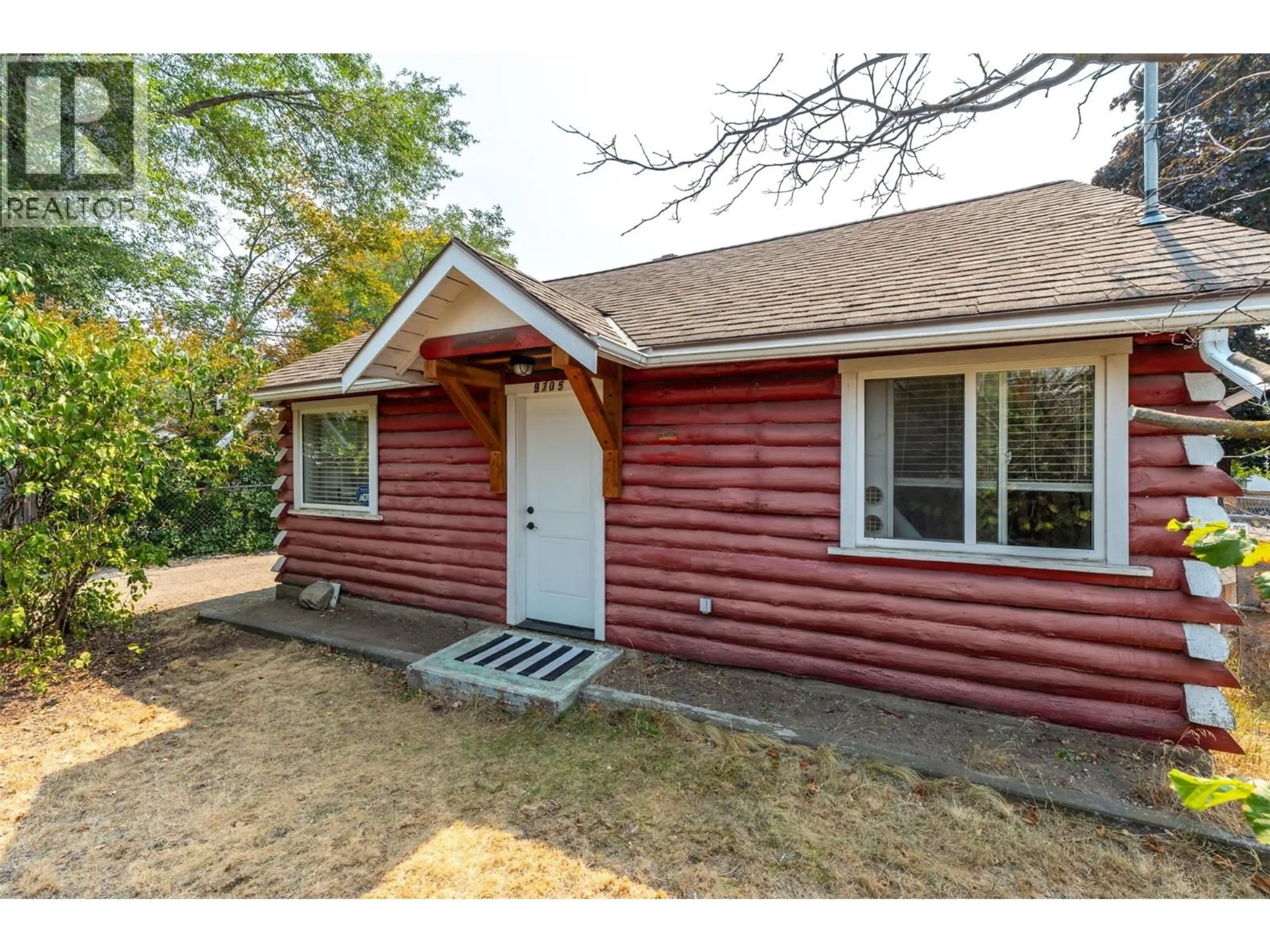Home with vinyl exterior material, building for 9705 SARGEANT STREET, Summerland British Columbia V0H1Z3