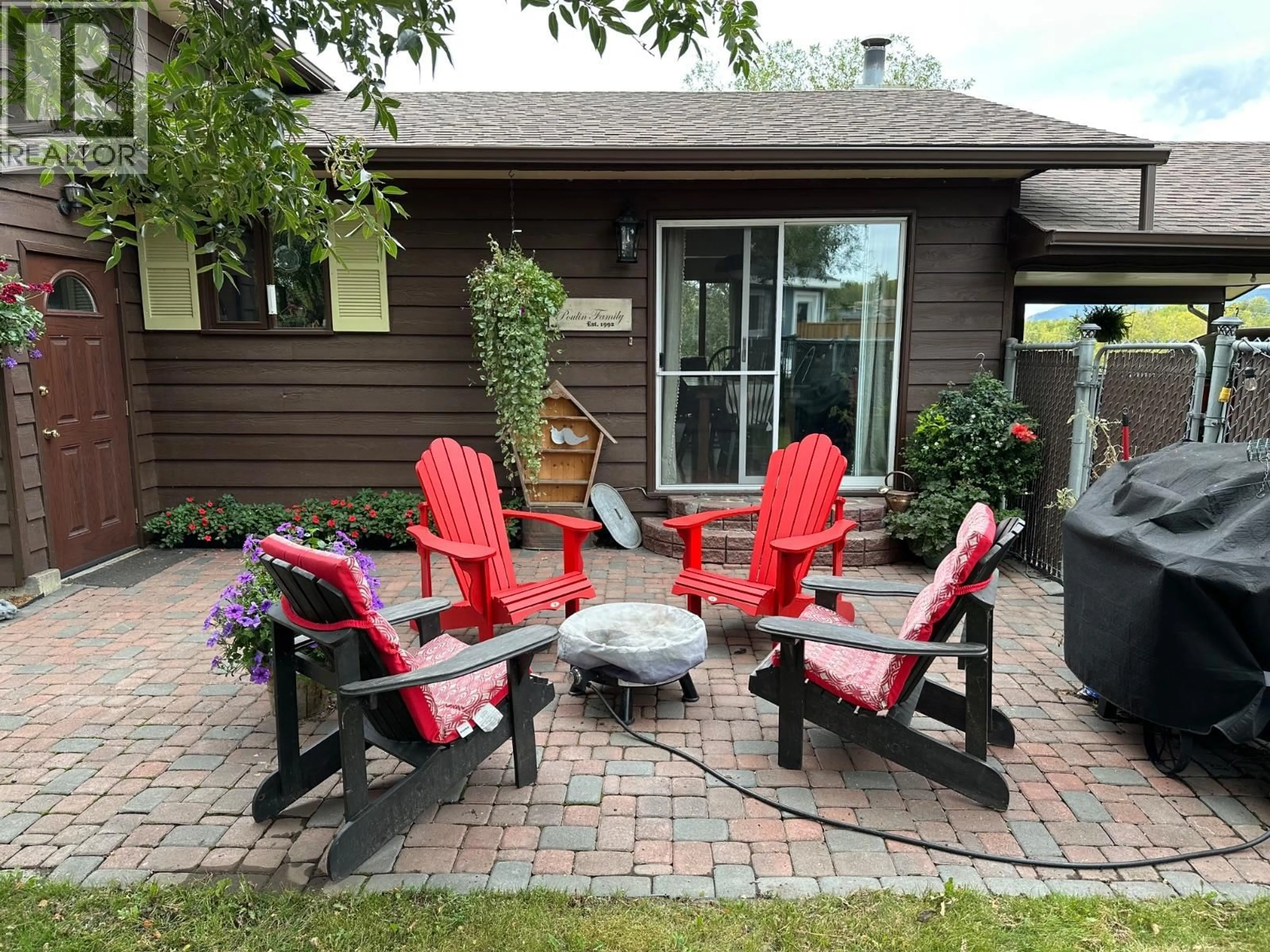 Patio, unknown for 5128 44 PLACE NORTHEAST, Chetwynd British Columbia V0C1J0