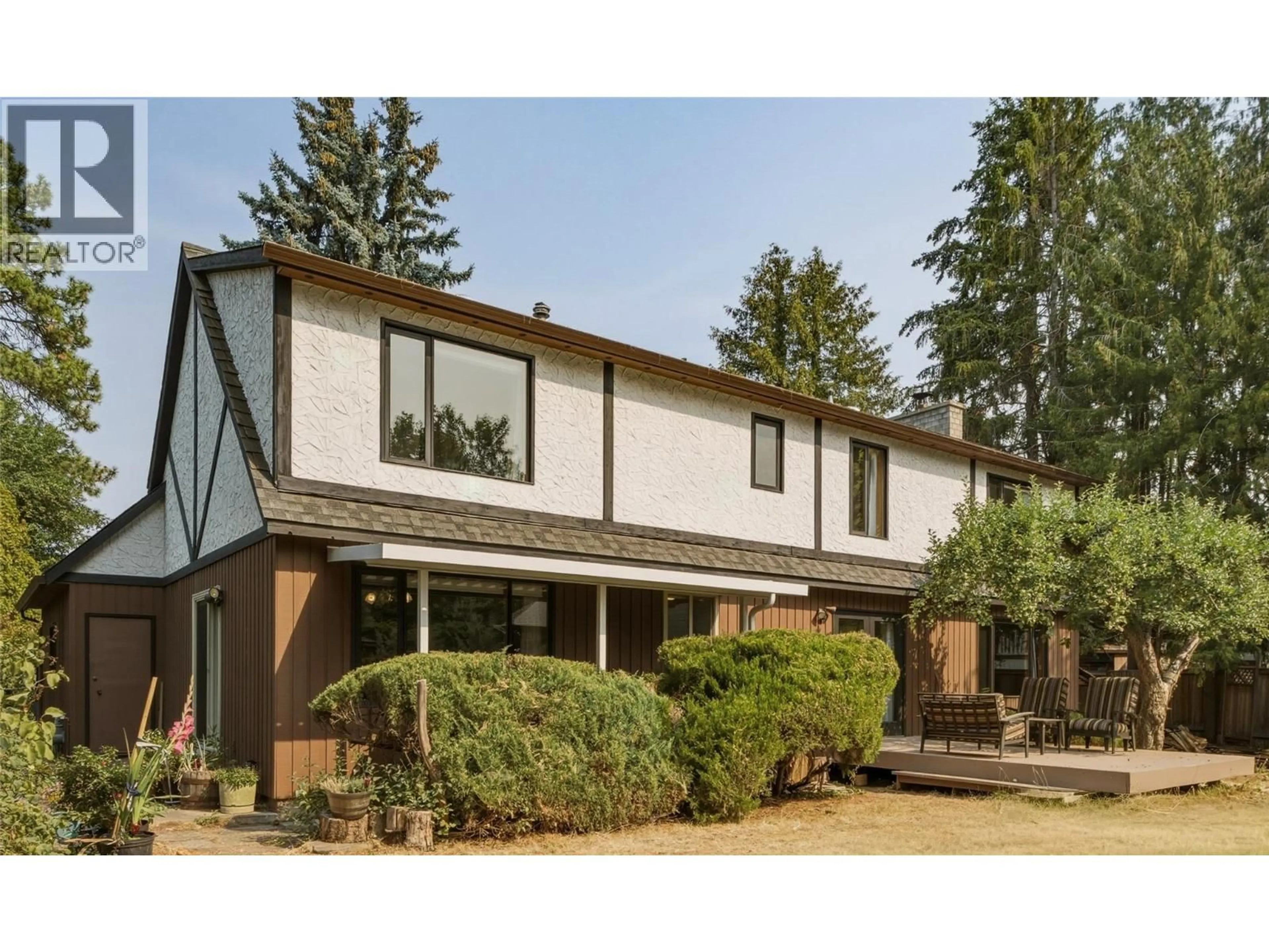 Home with vinyl exterior material, unknown for 7603 DE JONG DRIVE, Coldstream British Columbia V1B1P2
