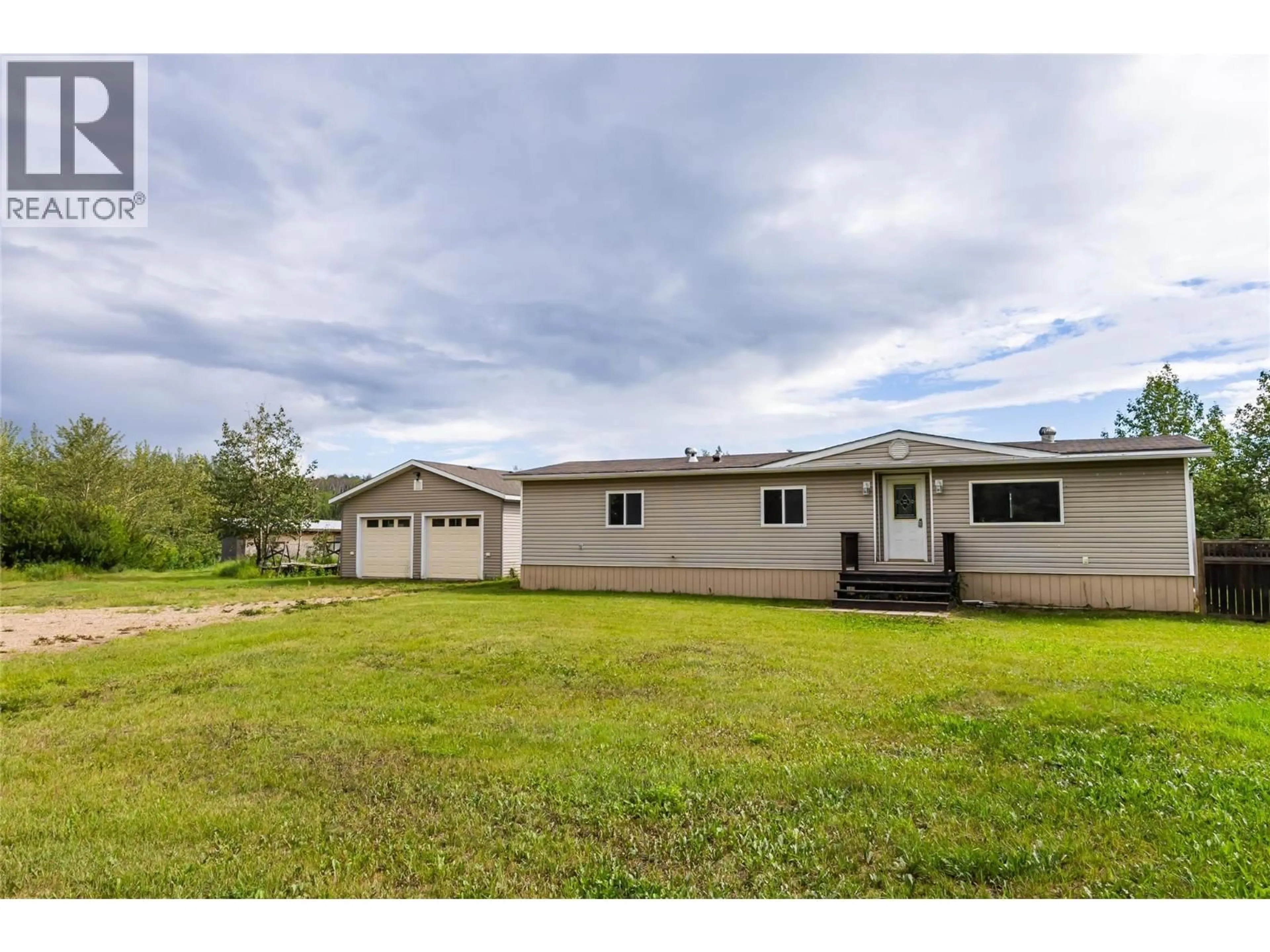 A pic from outside/outdoor area/front of a property/back of a property/a pic from drone, unknown for 461 HANNA ROAD, Pouce Coupe British Columbia V0C2C0