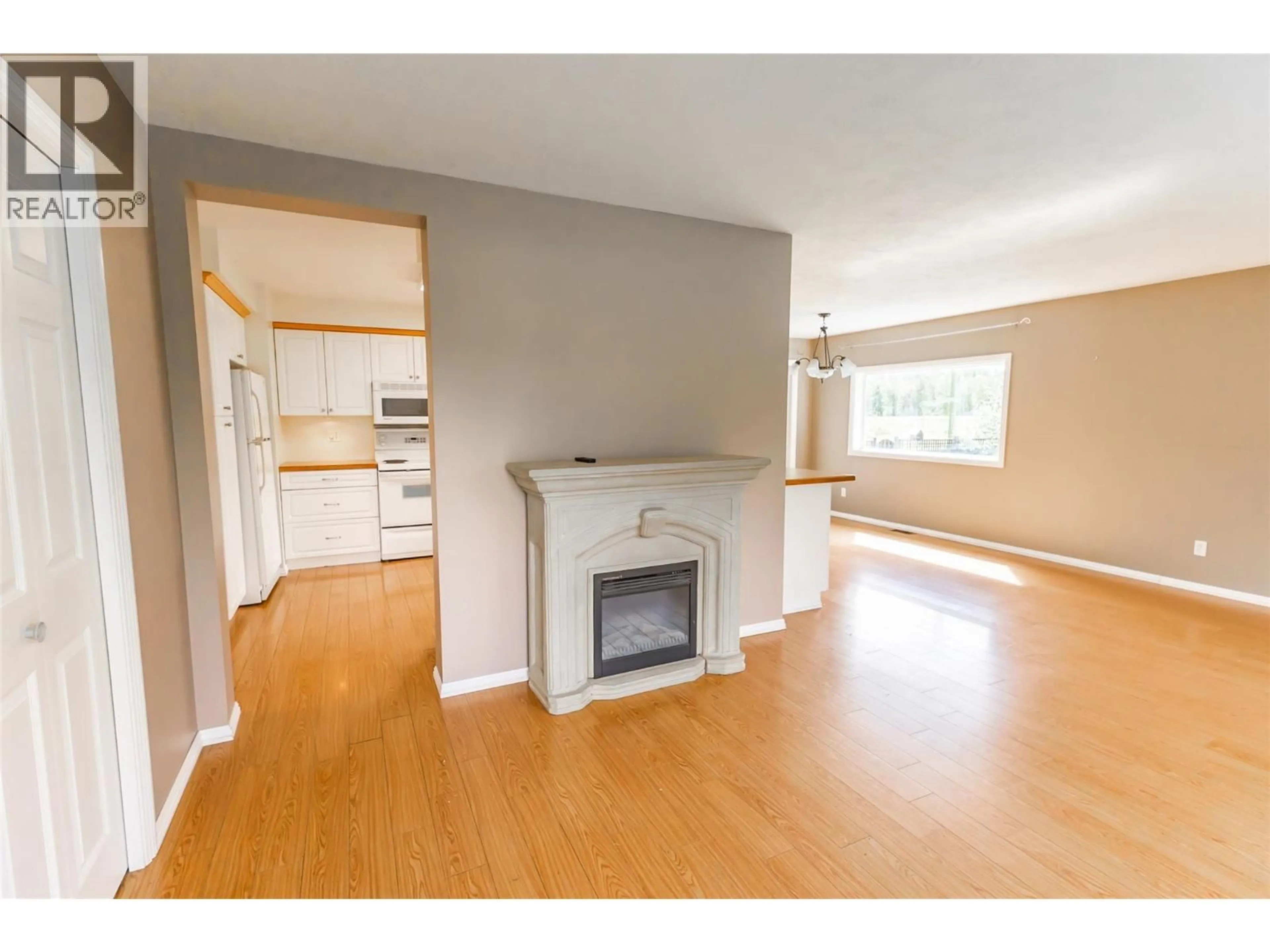 Unknown for 461 HANNA ROAD, Pouce Coupe British Columbia V0C2C0