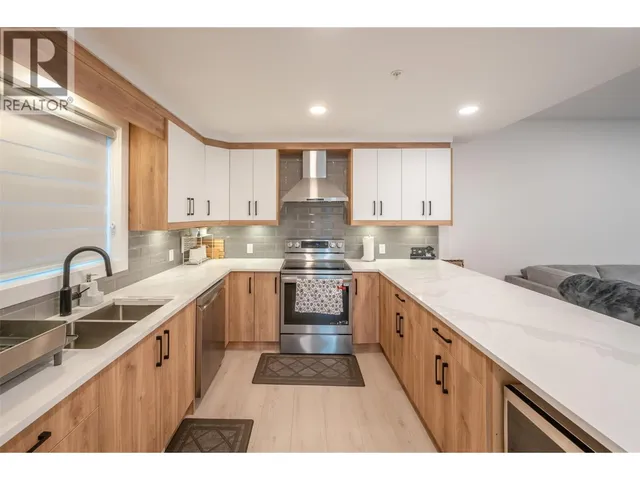 109 - 10615 ELLIOTT STREET, Summerland 5