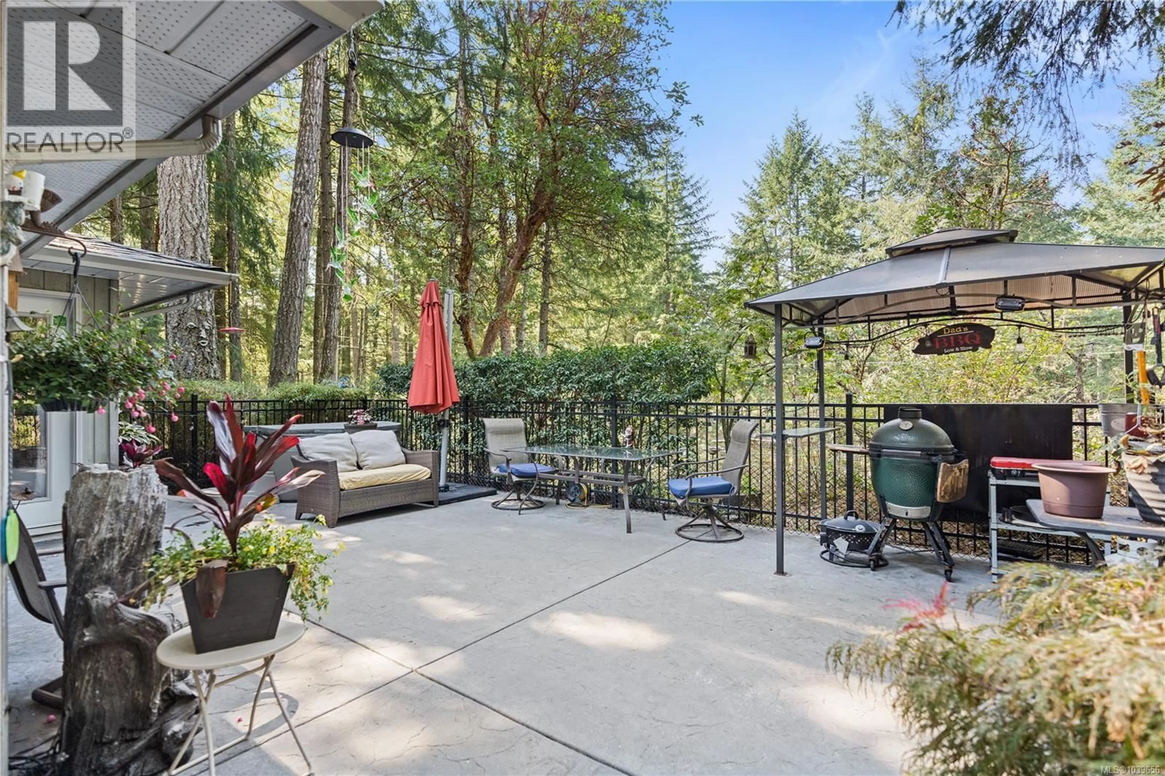 Patio, forest/trees view for 661 MILLSTREAM LAKE ROAD, Highlands British Columbia V9B6E9