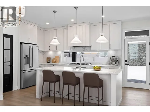 1294 BRECHIN PLACE, Kamloops 3