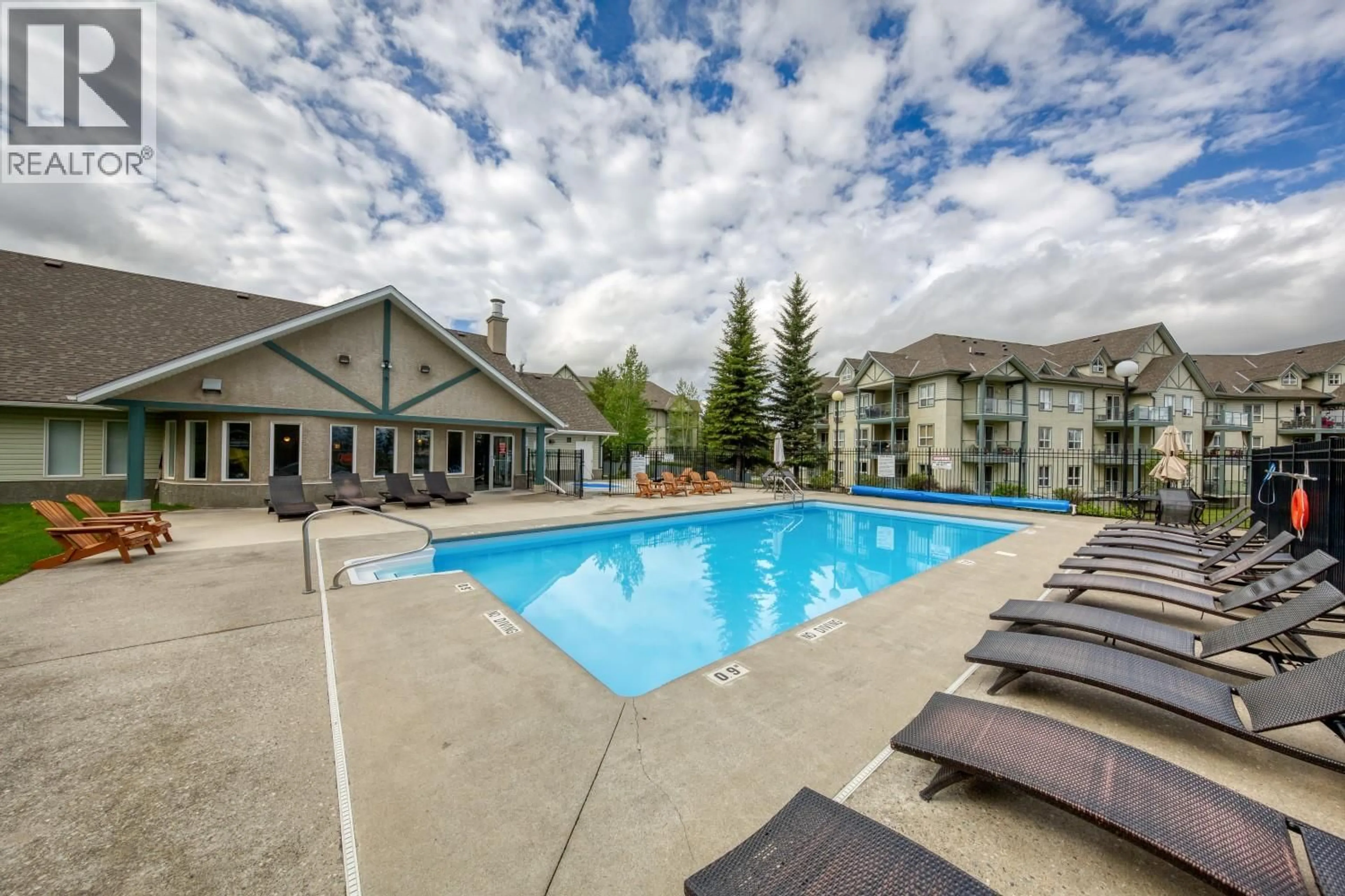 Pool for 205 - 4767 FORSTERS LANDING ROAD, Radium Hot Springs British Columbia V0A1M0