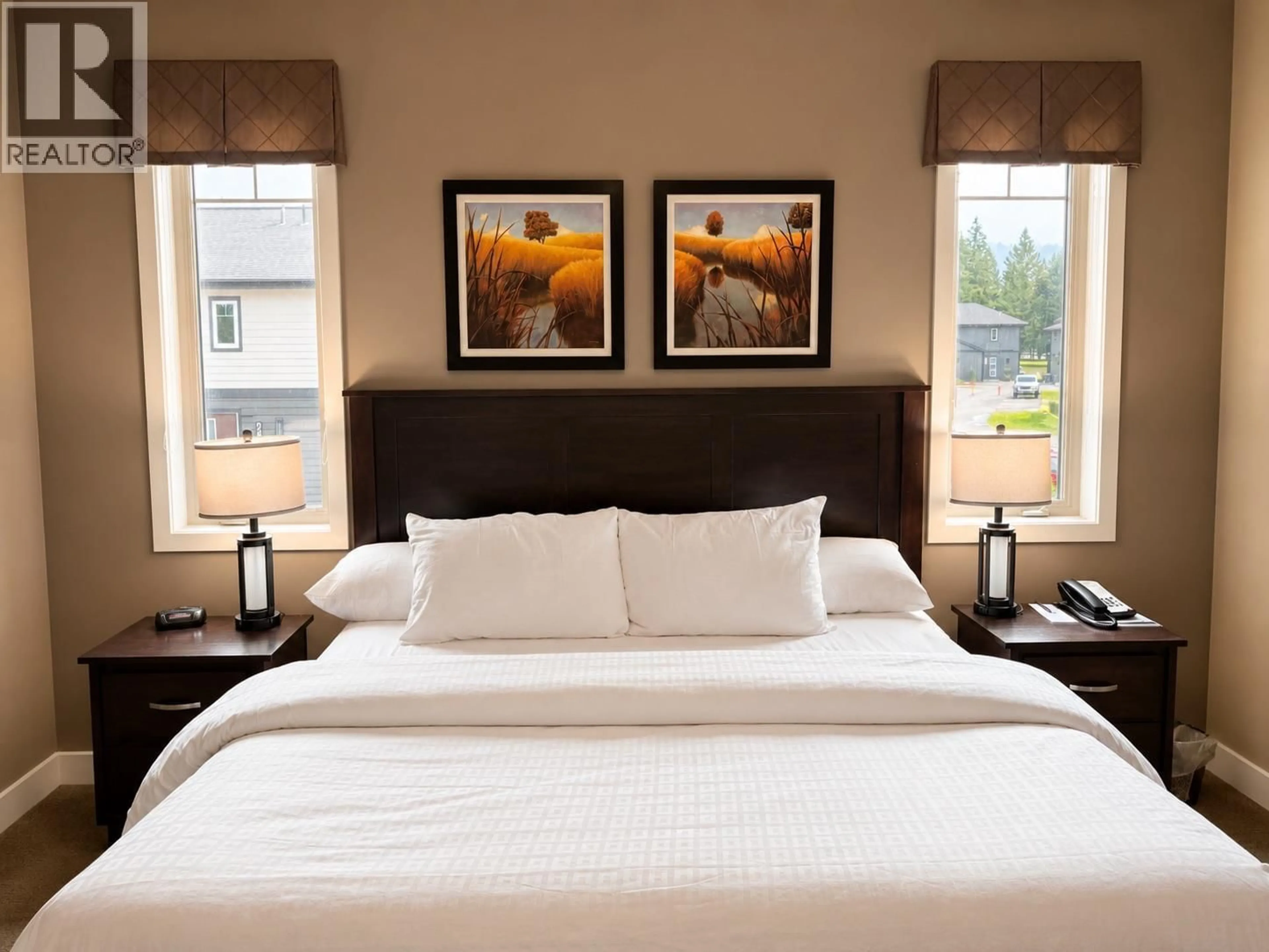 Bedroom with bed, unknown for 521 - 500 BIGHORN BOULEVARD, Radium Hot Springs British Columbia V0A1M0