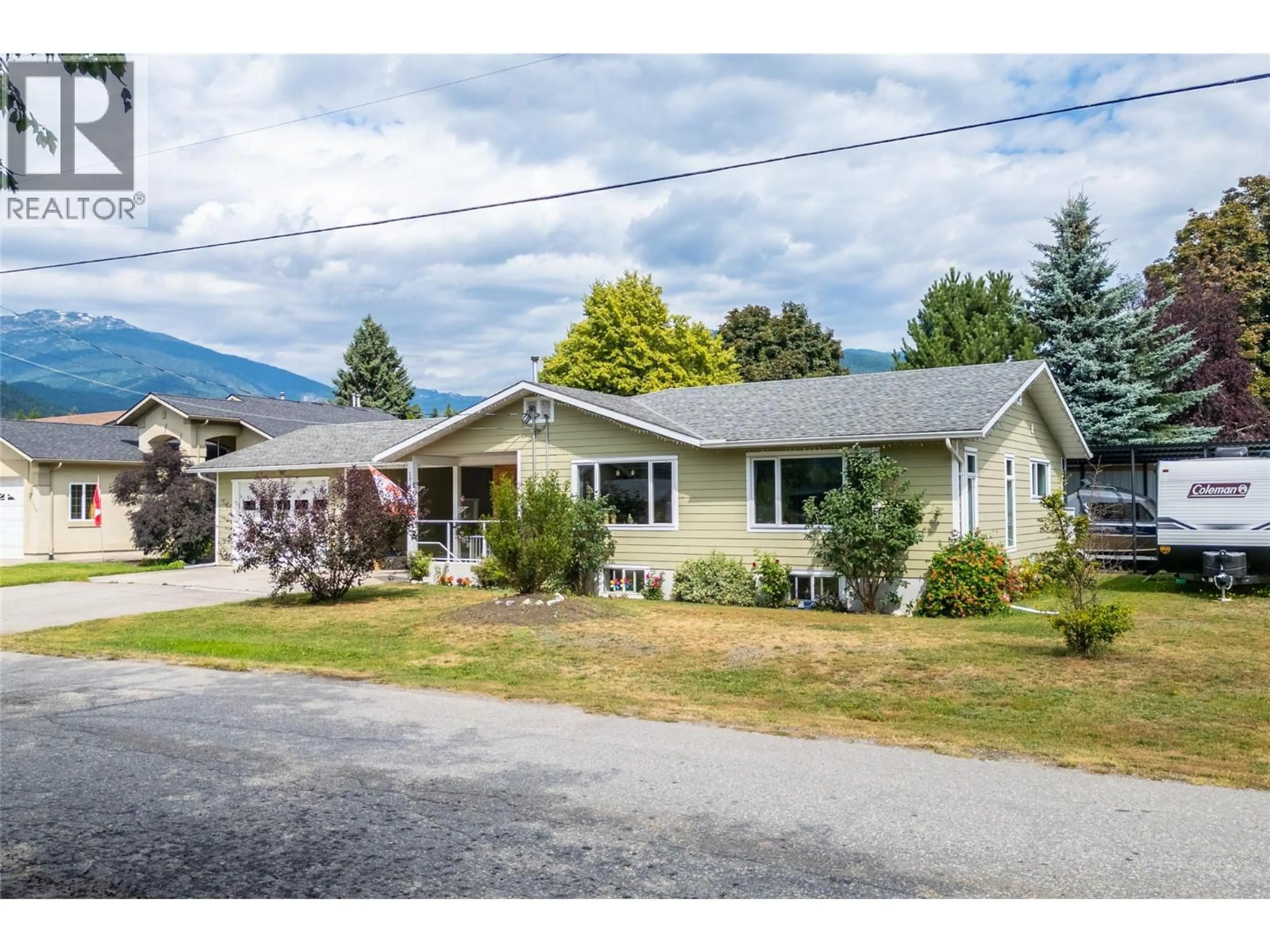 Unknown for 2032 LAFORME BOULEVARD, Revelstoke British Columbia V0E2S0