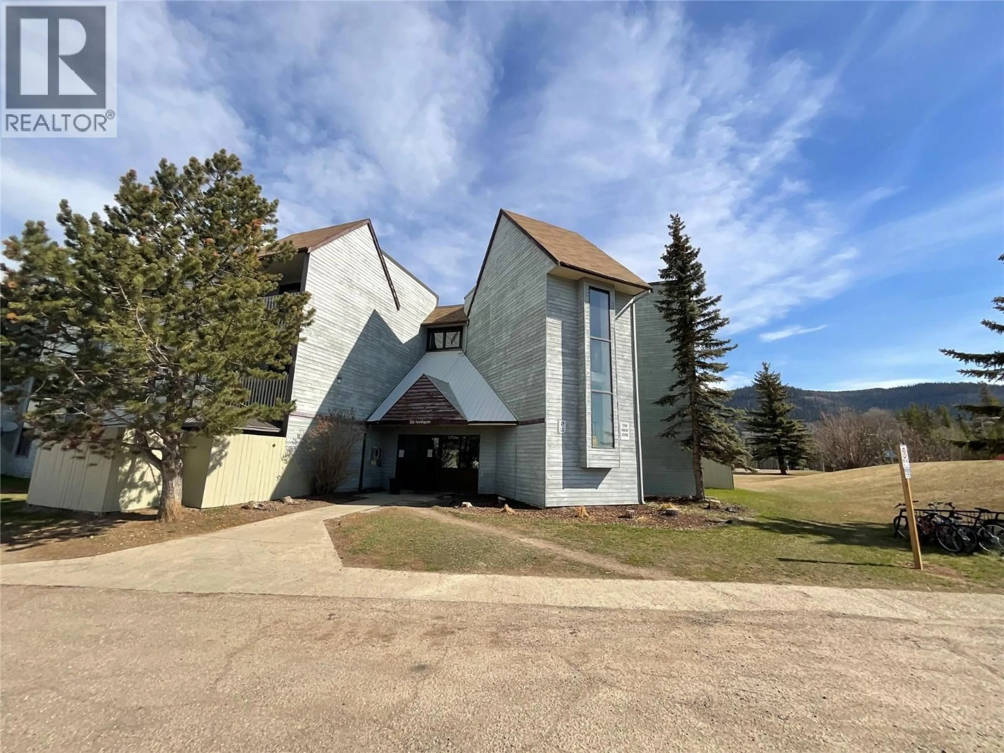 A pic from outside/outdoor area/front of a property/back of a property/a pic from drone, mountain view for 209 - 320 NORTHGATE OTHER, Tumbler Ridge British Columbia V0C2W0