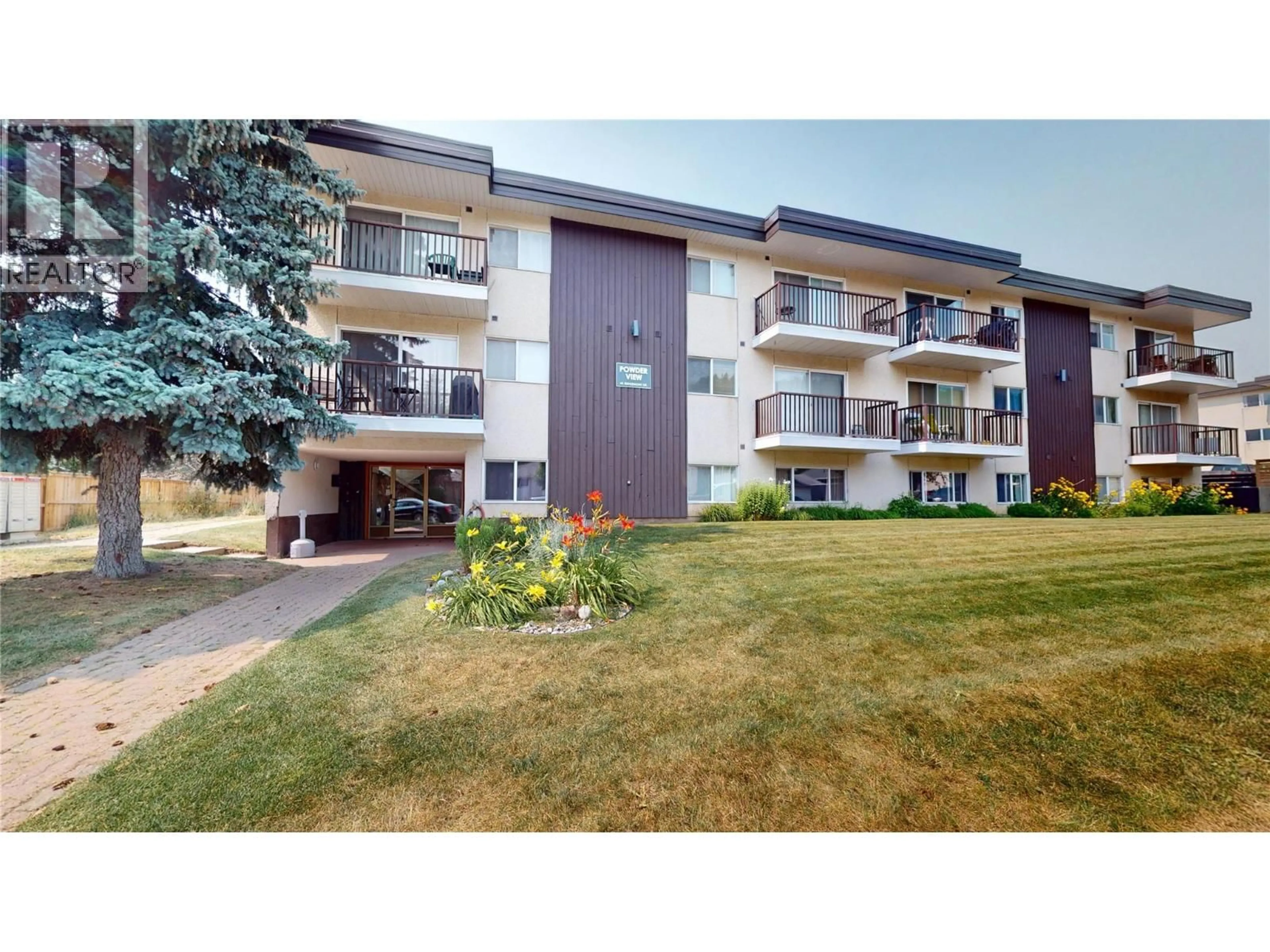 Patio, unknown for 302 - 45 RIDGEMONT DRIVE, Fernie British Columbia V0B1M2