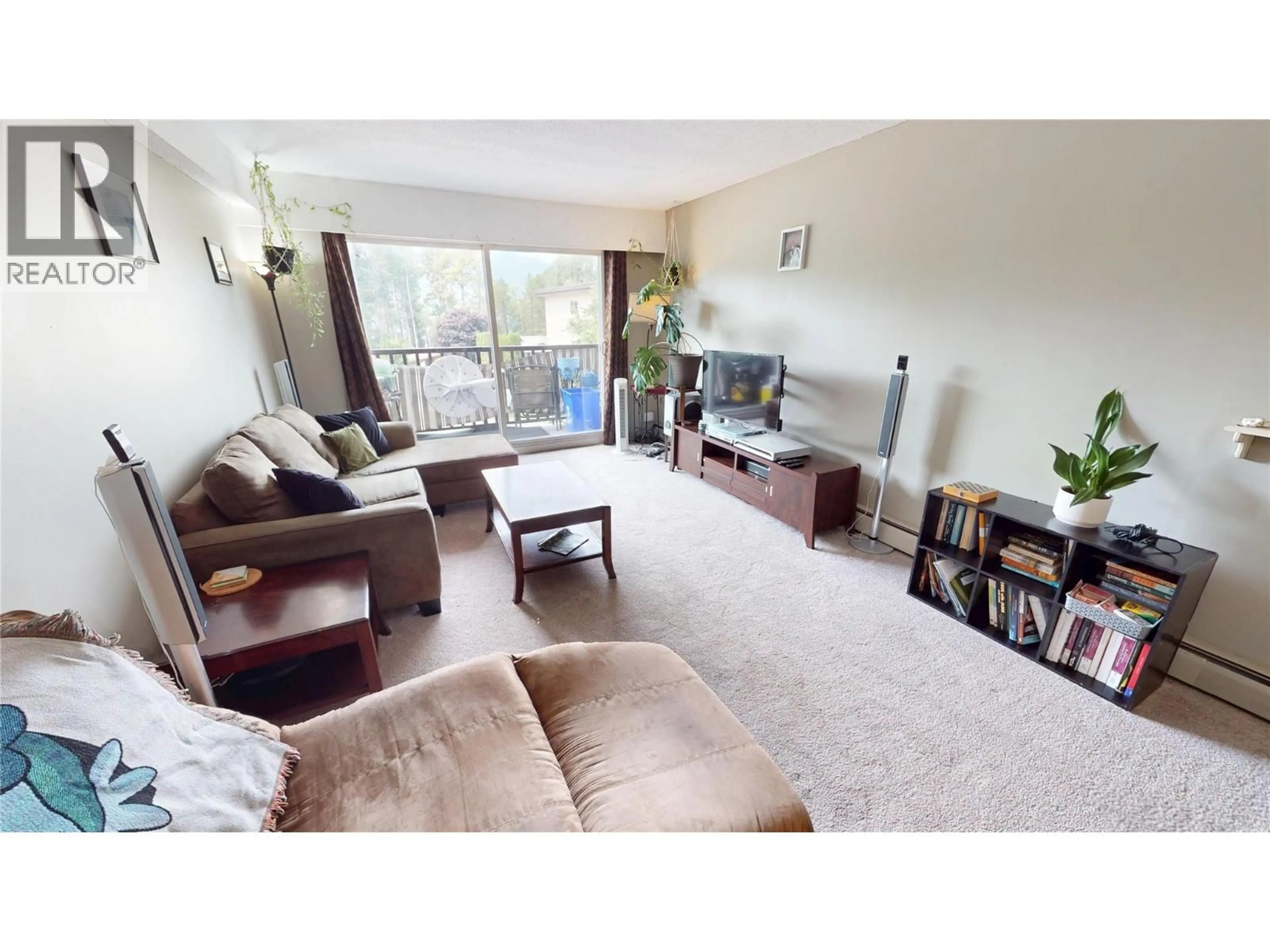 Living room with furniture, unknown for 302 - 45 RIDGEMONT DRIVE, Fernie British Columbia V0B1M2
