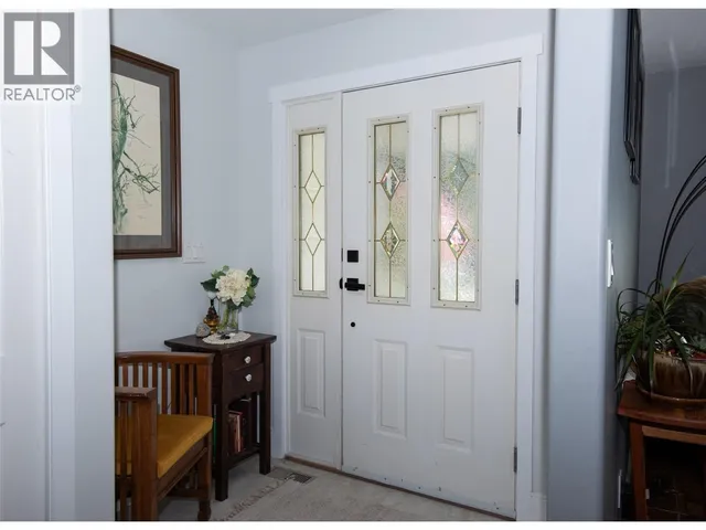 11414 ADAMS AVENUE, Summerland 5