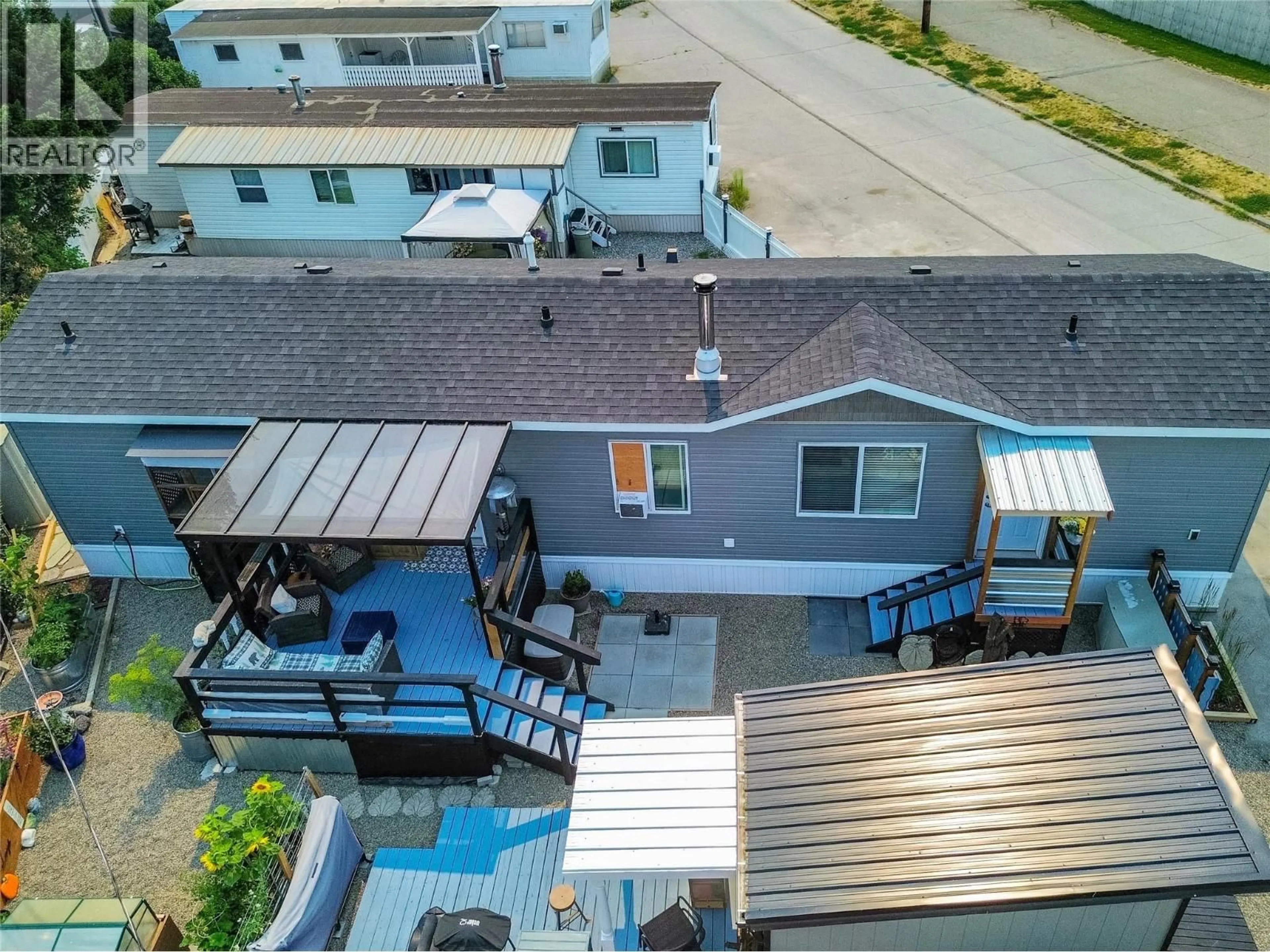 A pic from outside/outdoor area/front of a property/back of a property/a pic from drone, street for 24 - 263 HIGHWAY 3 OTHER, Princeton British Columbia V0X1W0