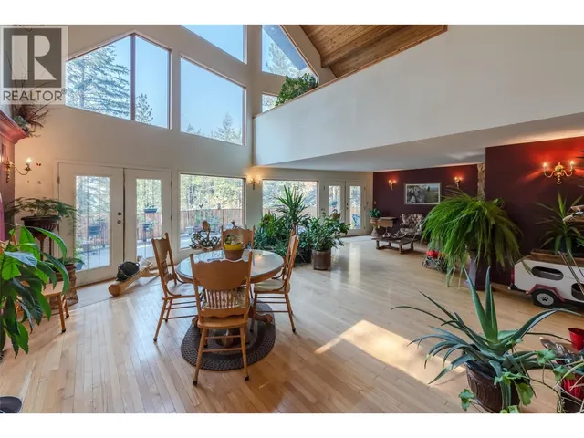 143 STAGE COACH ROAD, Keremeos 2