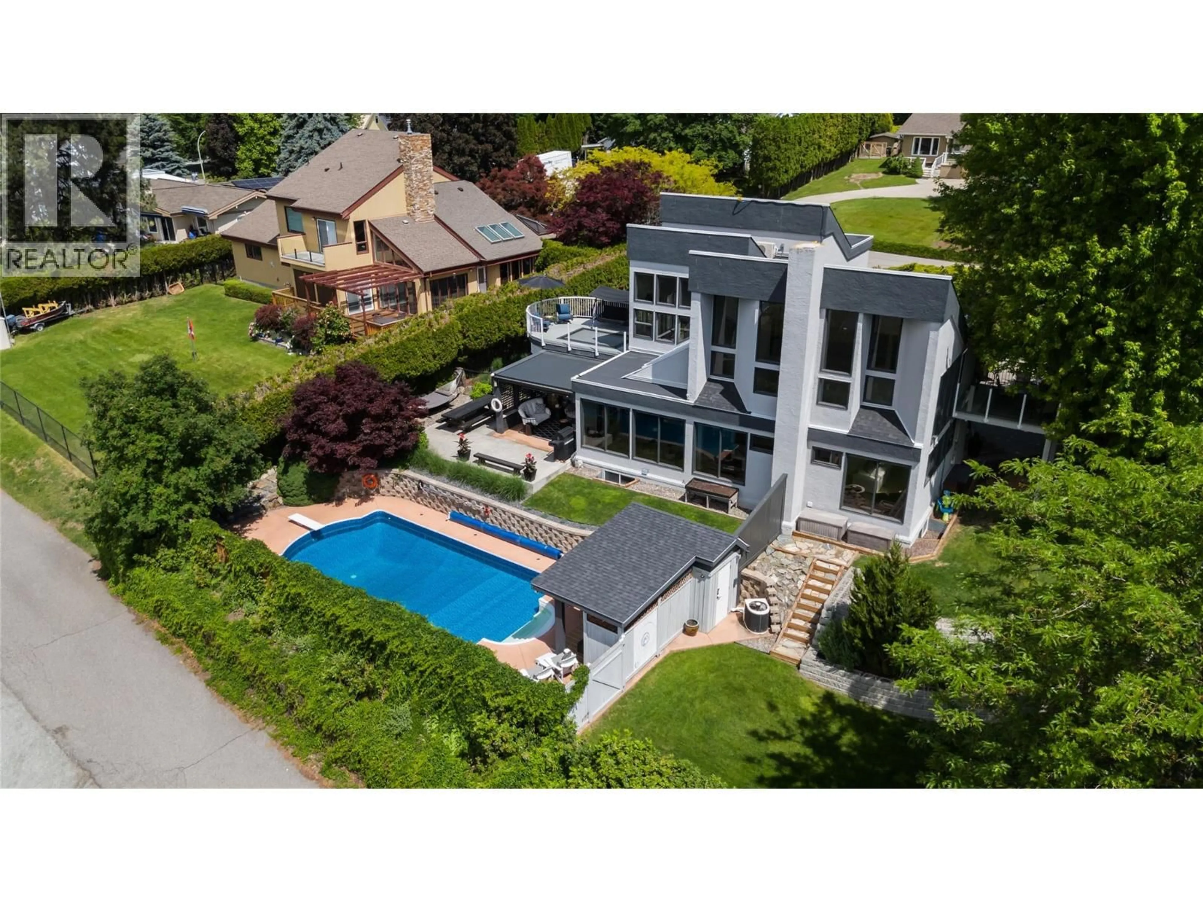 A pic from outside/outdoor area/front of a property/back of a property/a pic from drone, unknown for 2060 BENNETT ROAD, Kelowna British Columbia V1V2C1