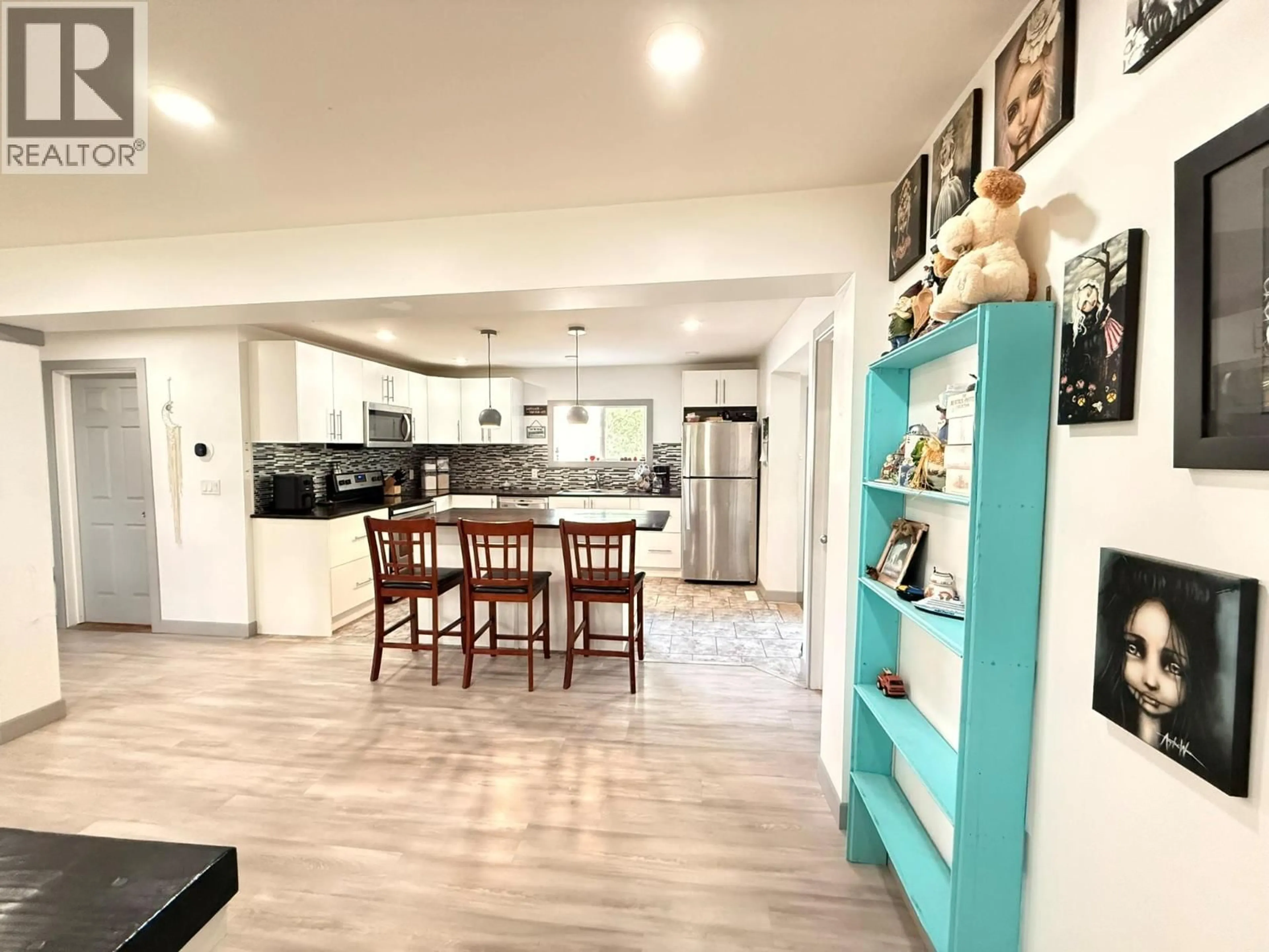 Open concept kitchen, unknown for 4954 STEVENS AVENUE, Canal Flats British Columbia V0B1B0