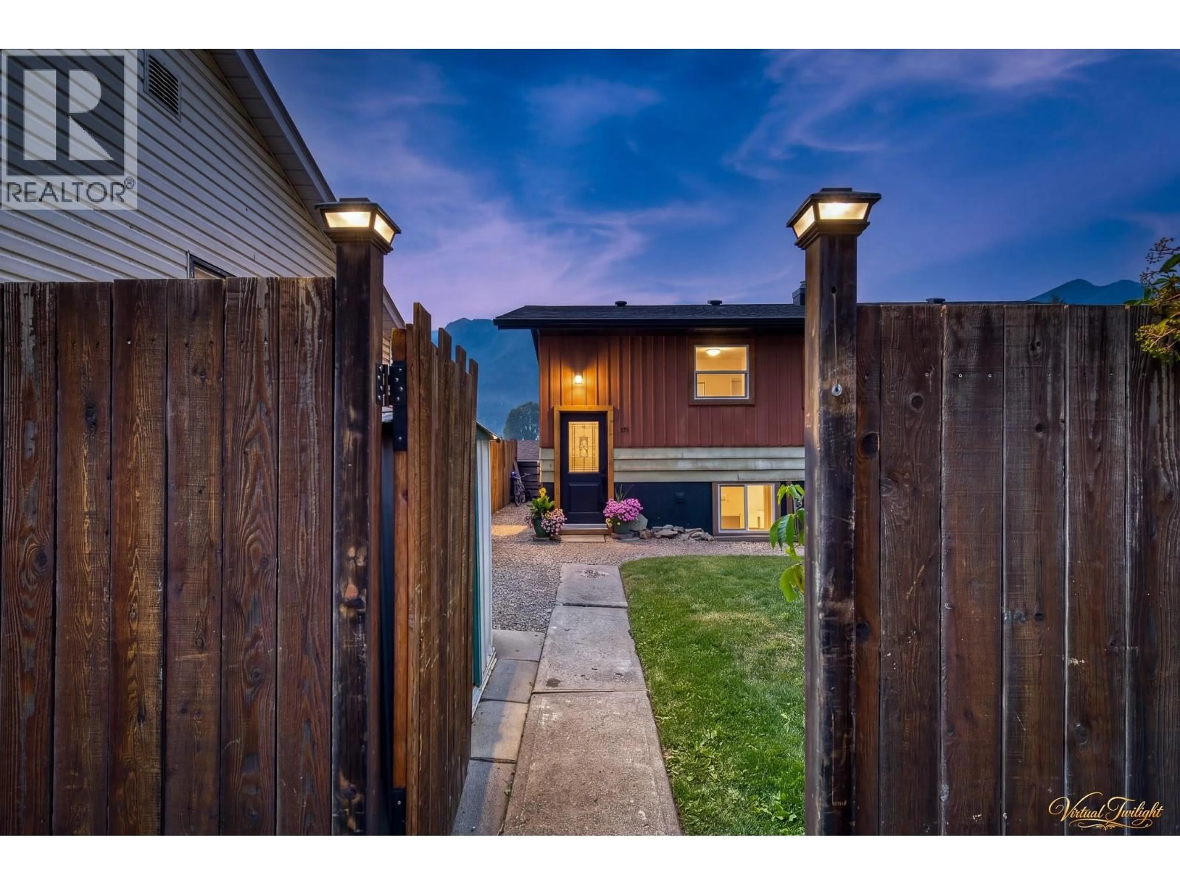 Unknown for 115 15TH STREET, Fernie British Columbia V0B1M0
