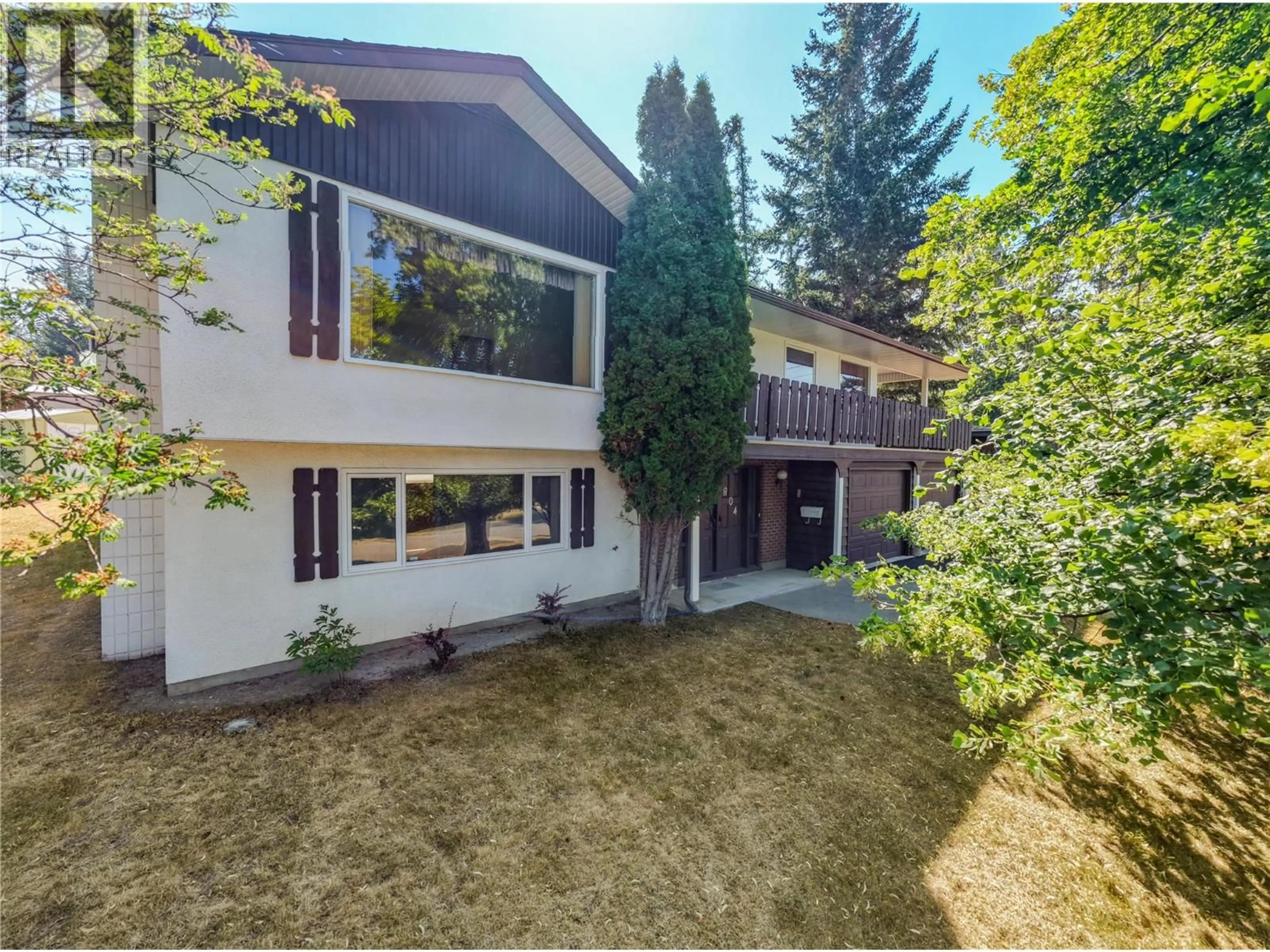 A pic from outside/outdoor area/front of a property/back of a property/a pic from drone, unknown for 804 28TH AVENUE SOUTH, Cranbrook British Columbia V1C3K1