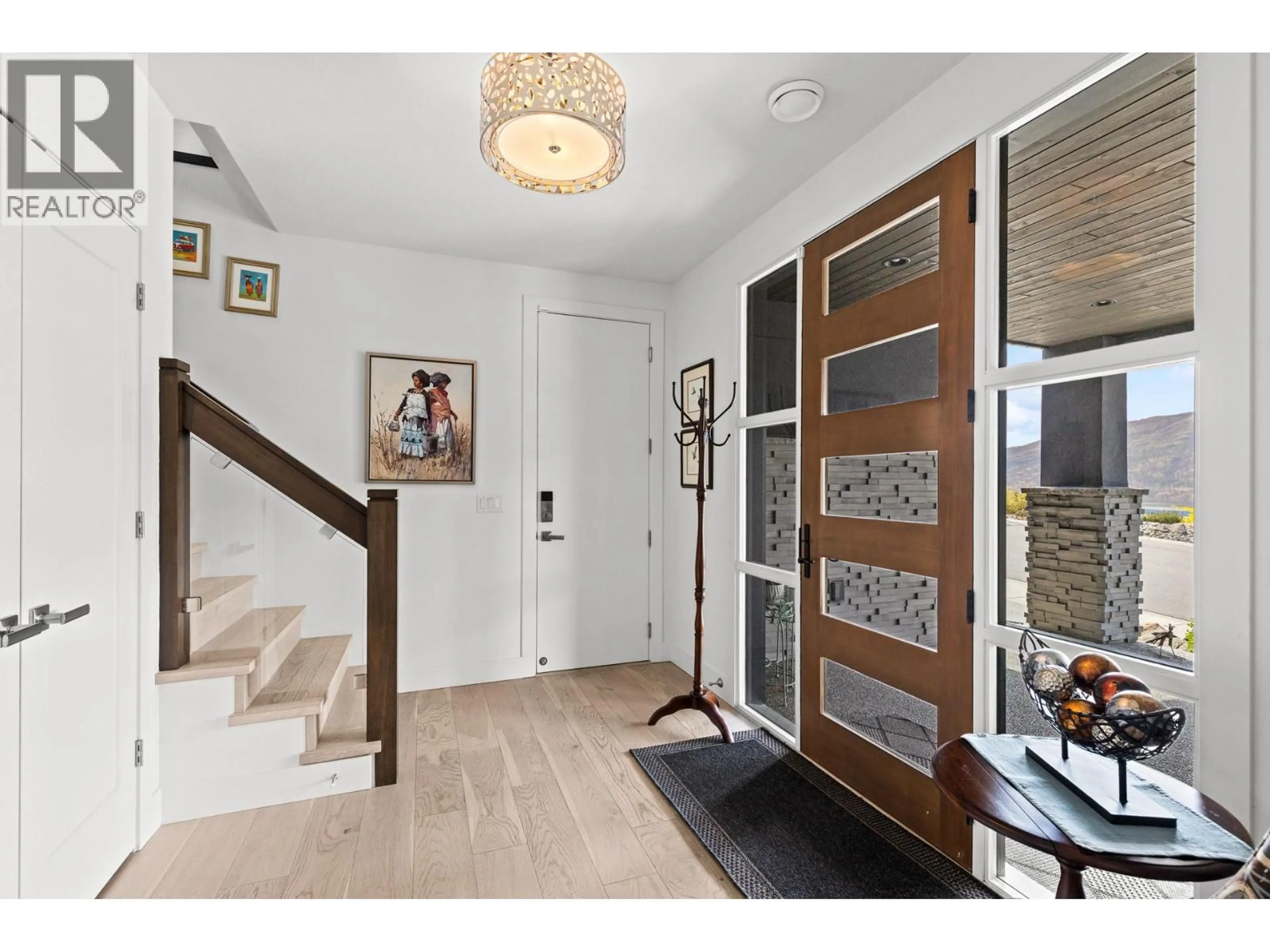 Indoor entryway for 3643 WILD ROSE ROAD, Kelowna British Columbia V1V3G2
