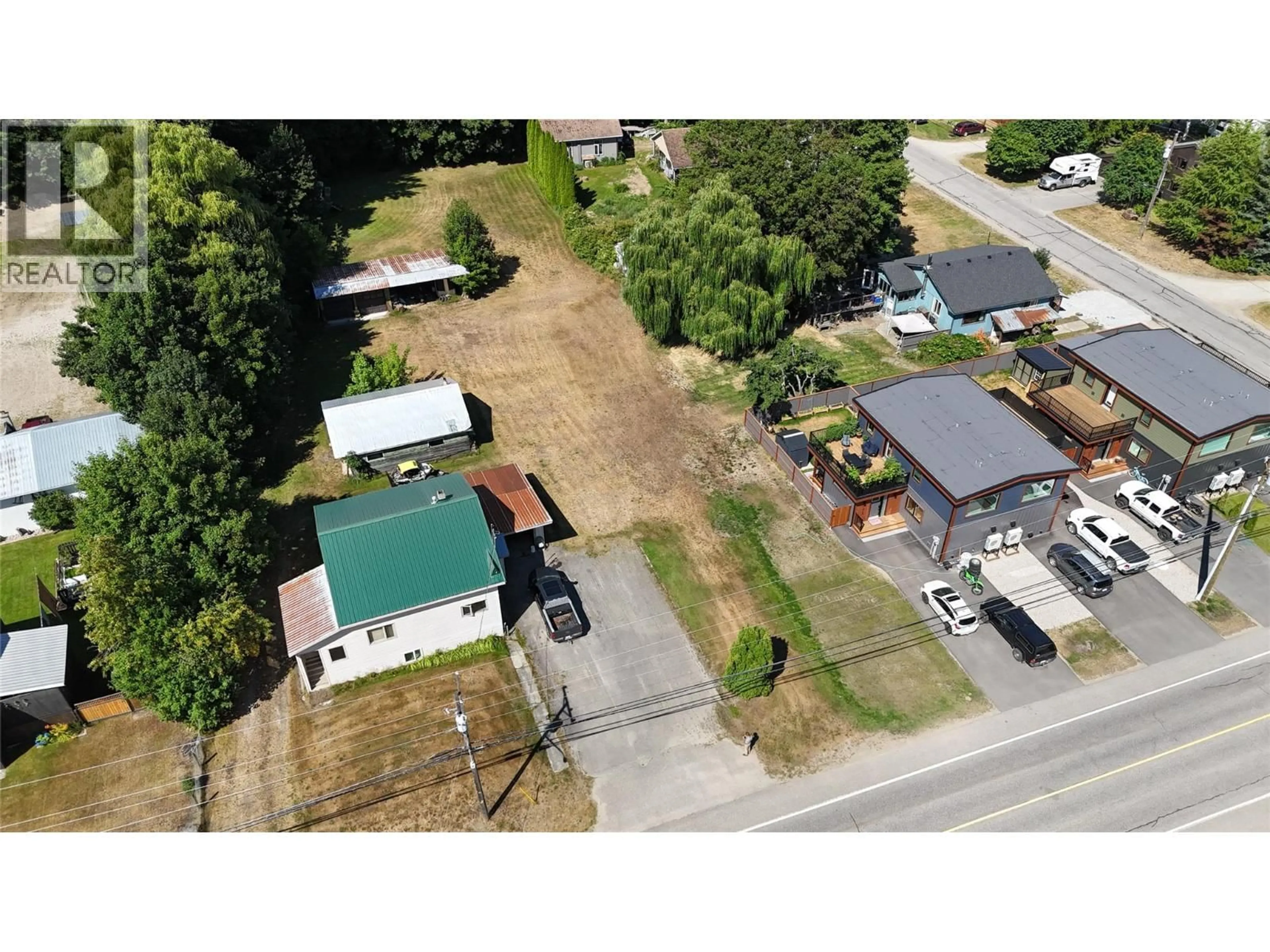 A pic from outside/outdoor area/front of a property/back of a property/a pic from drone, street for 719 BIG EDDY ROAD, Revelstoke British Columbia V0E2S0