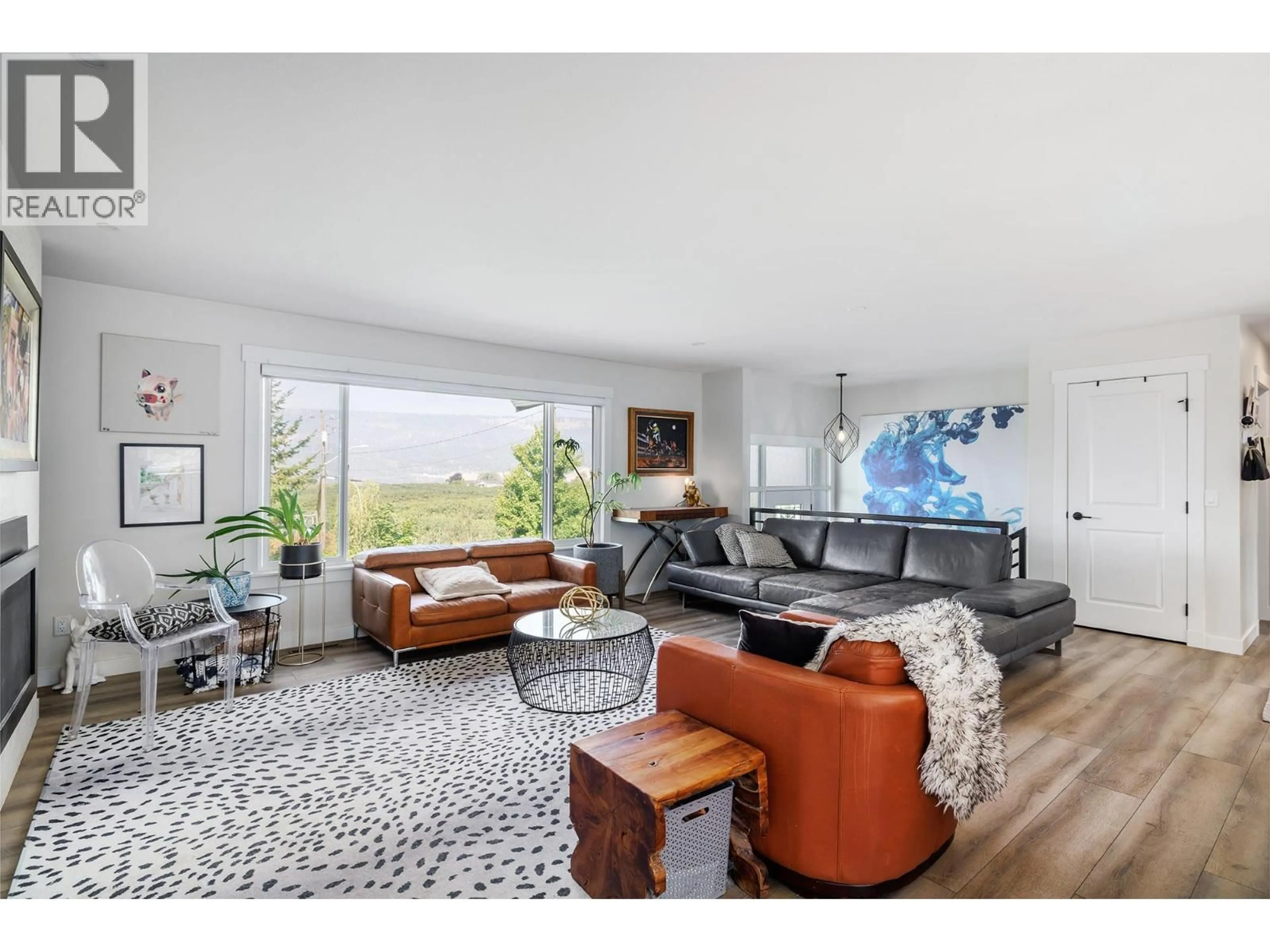Living room with furniture, unknown for 13487 MIDDLE BENCH ROAD, Lake Country British Columbia V4V2B4
