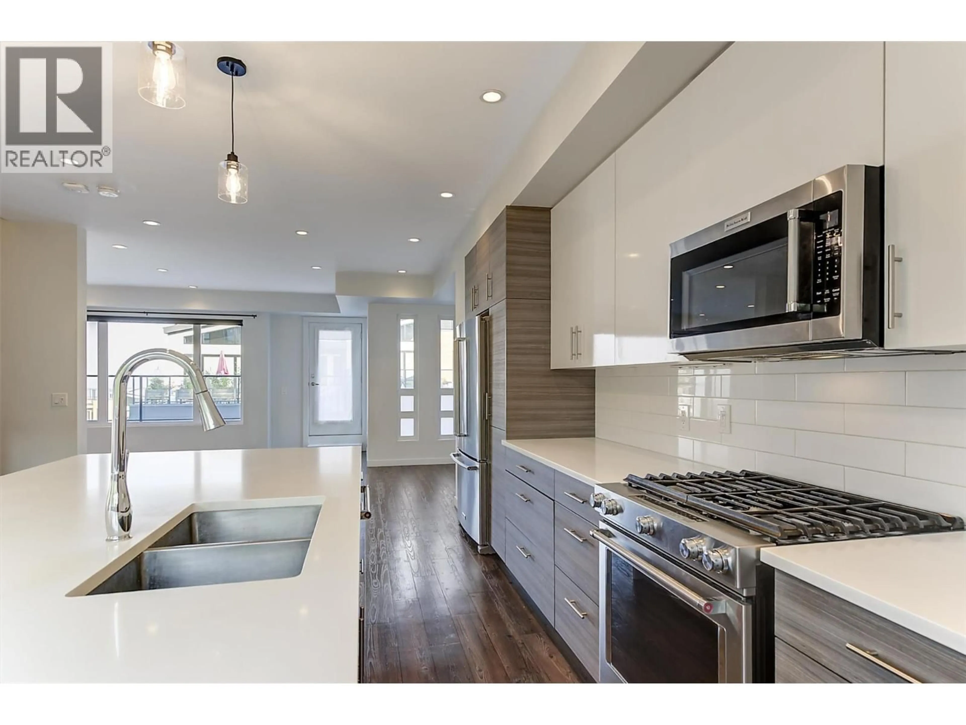 Open concept kitchen, unknown for 32 - 1818 PEAK POINT COURT, West Kelowna British Columbia V1Z4B4