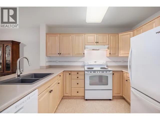 315 - 3890 BROWN ROAD, West Kelowna 2
