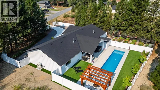 1217 MCPHEE ROAD, Castlegar 4