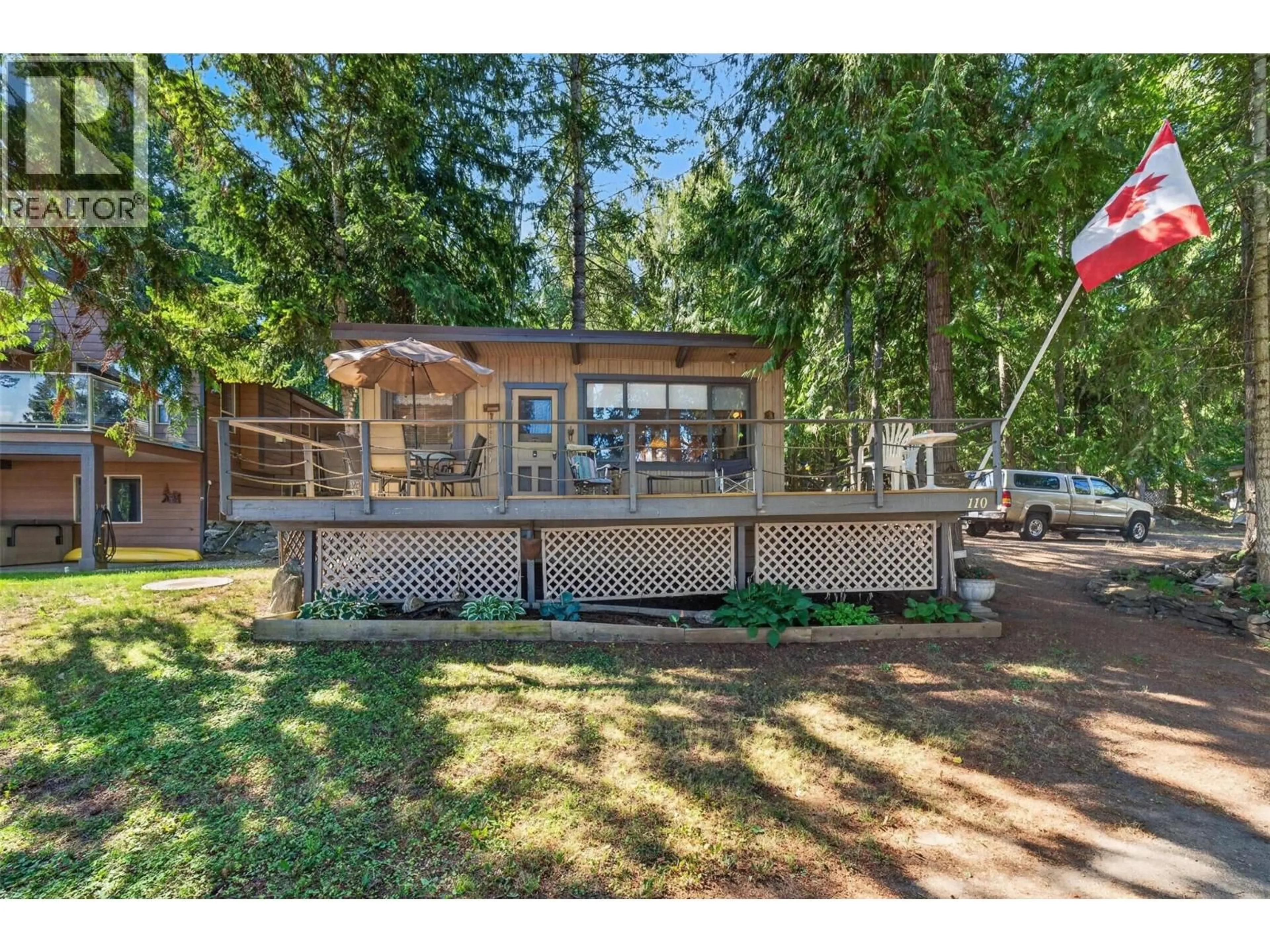 A pic from outside/outdoor area/front of a property/back of a property/a pic from drone, water/lake/river/ocean view for 110 - 1837 ARCHIBALD ROAD, Blind Bay British Columbia V0E1H1