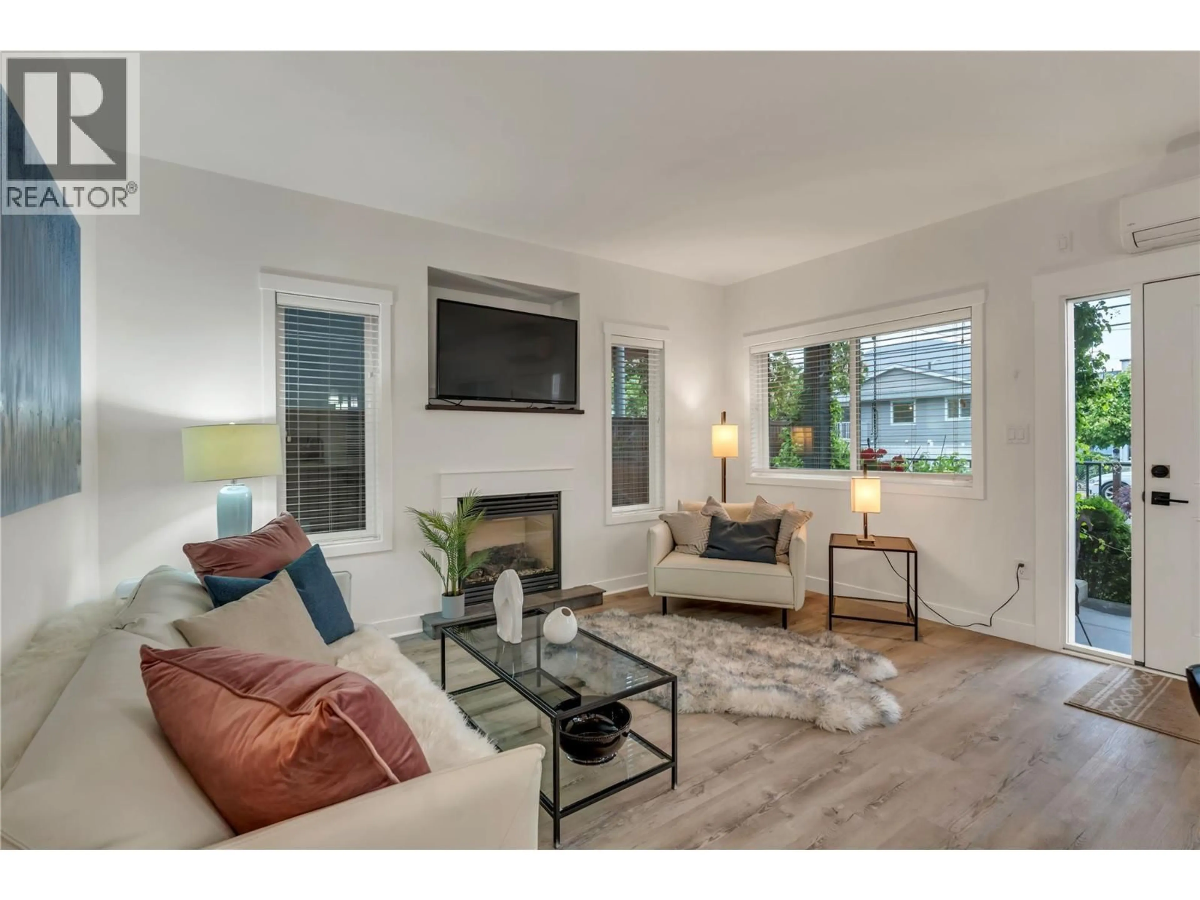 Living room with furniture, unknown for 101 - 442 ALEXANDER AVENUE, Penticton British Columbia V2A1E5