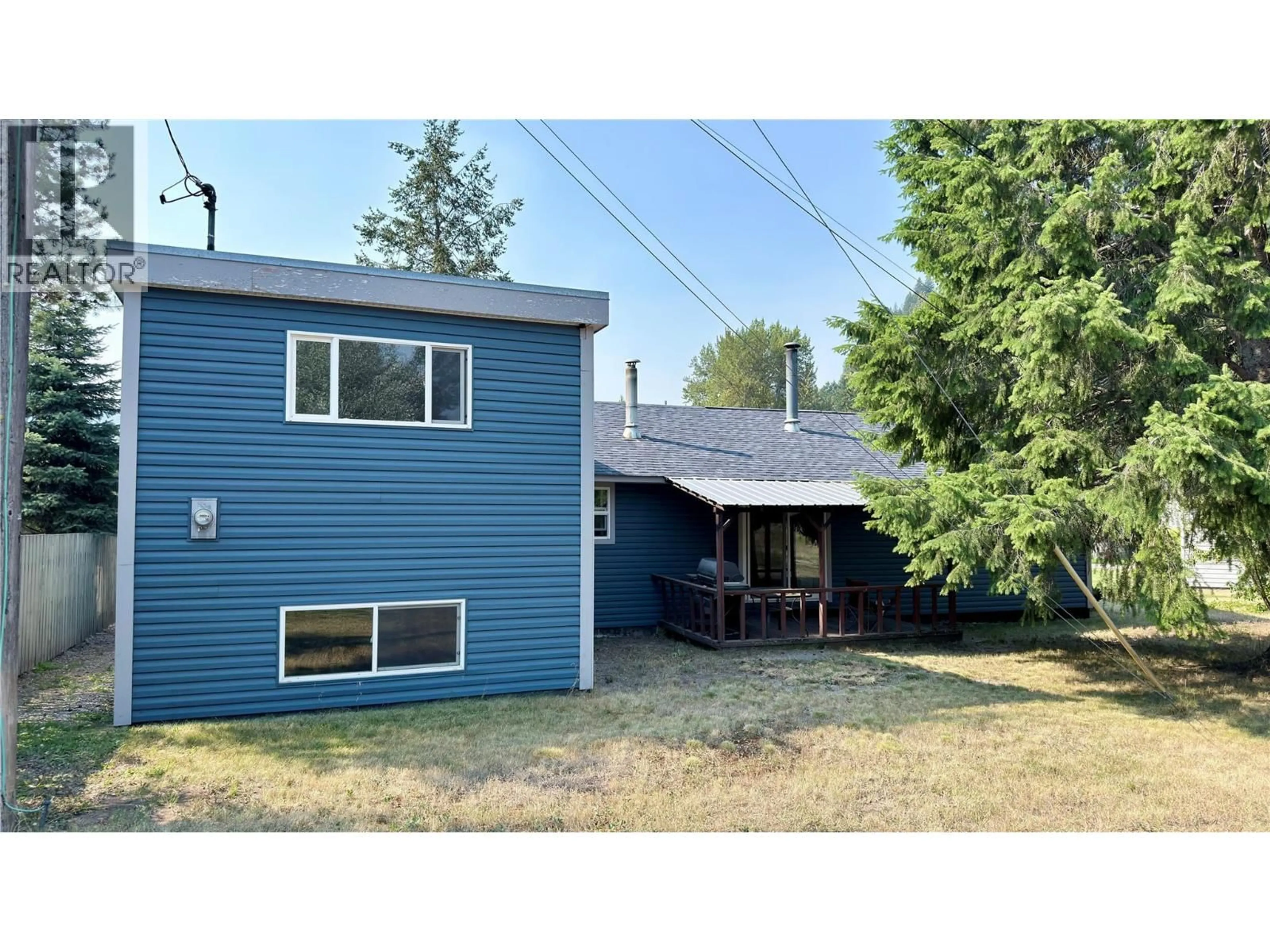 A pic from outside/outdoor area/front of a property/back of a property/a pic from drone, street for 503 WOODGREEN CRESCENT, Greenwood British Columbia V0H1J0