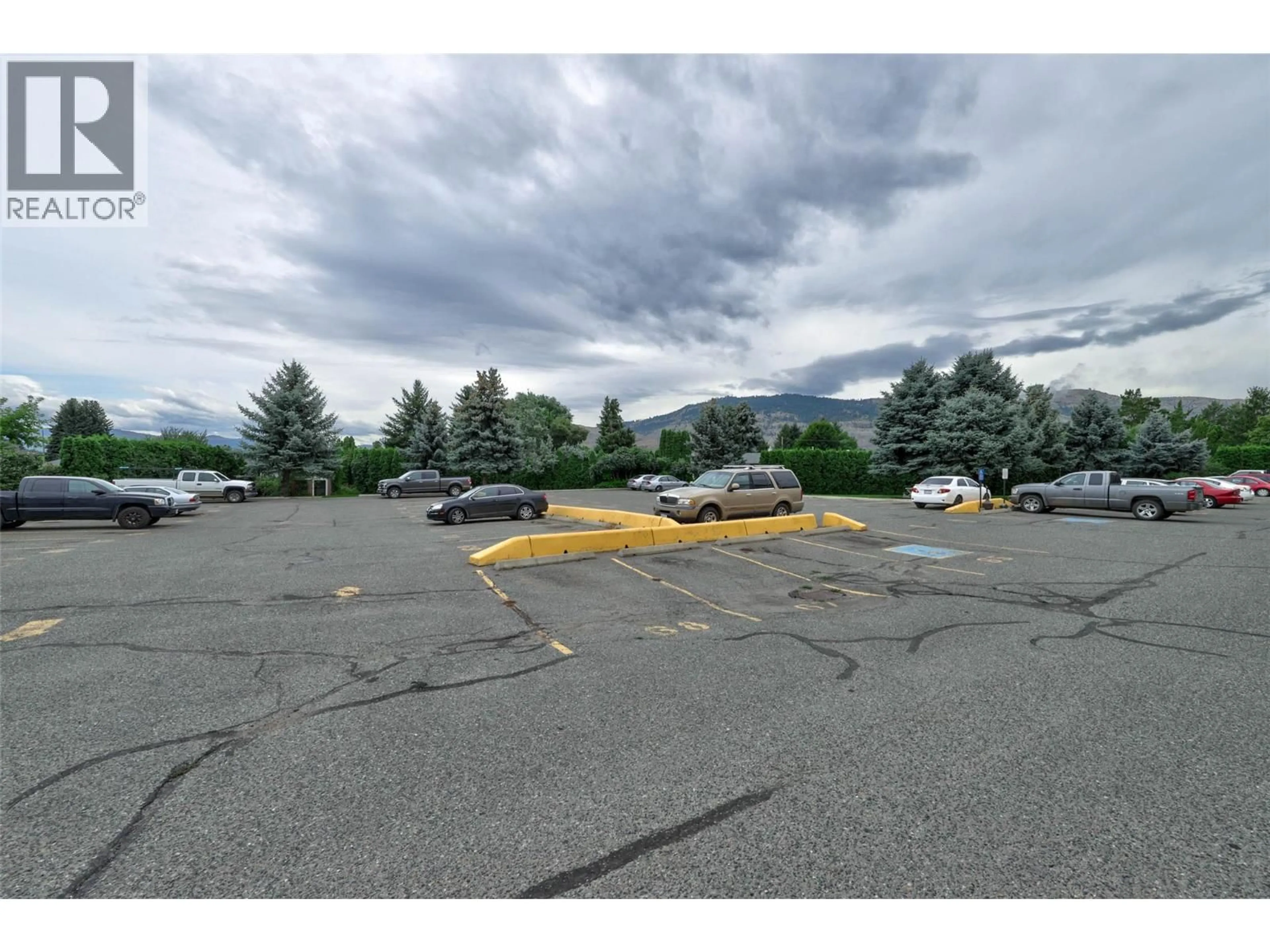 Parking for 218 - 1760 BRUNNER AVENUE, Kamloops British Columbia V2B3L7
