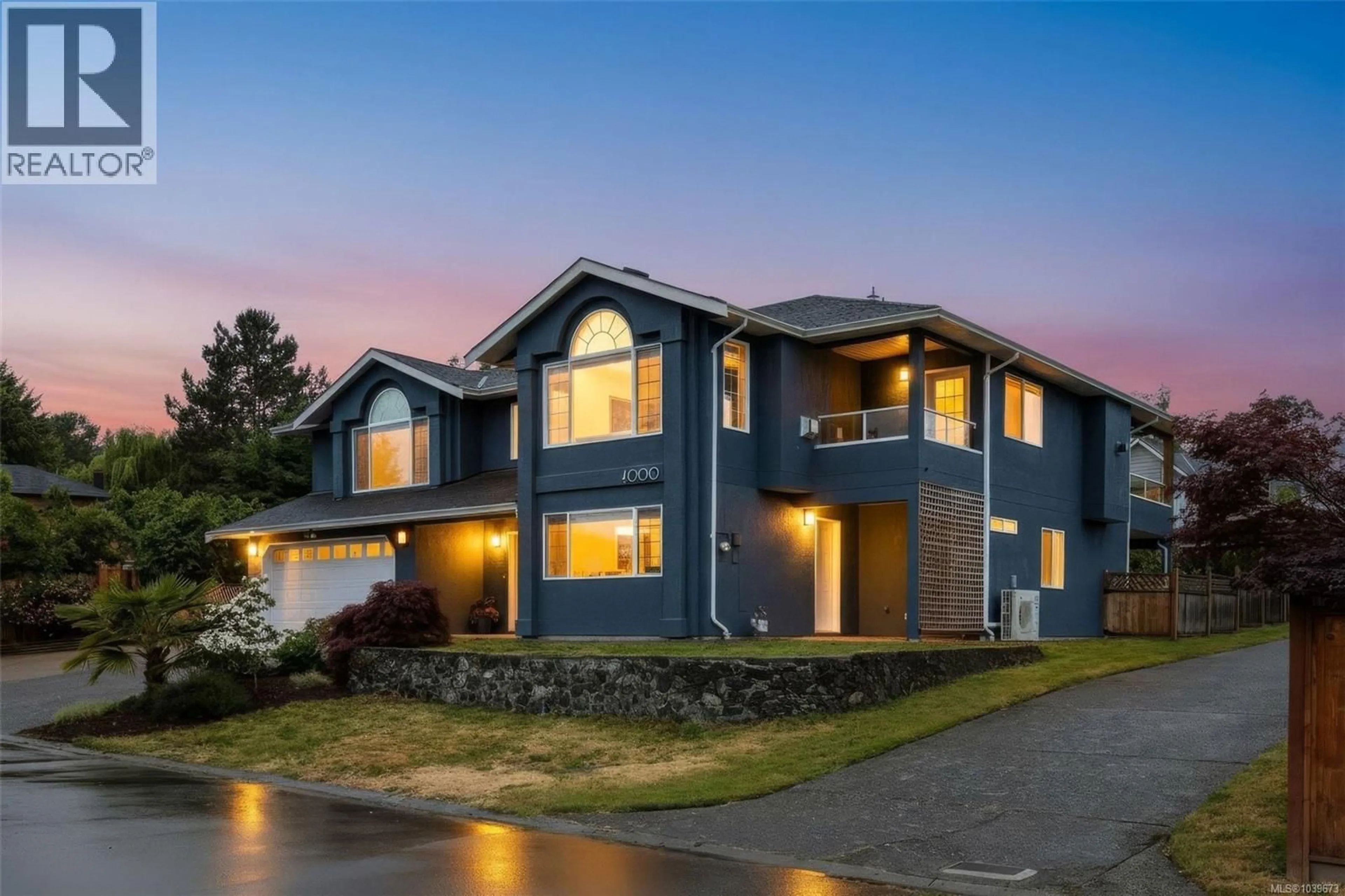 Home with vinyl exterior material, mountain view for 4000 SANTA ROSA PLACE, Saanich British Columbia V8Z7K9