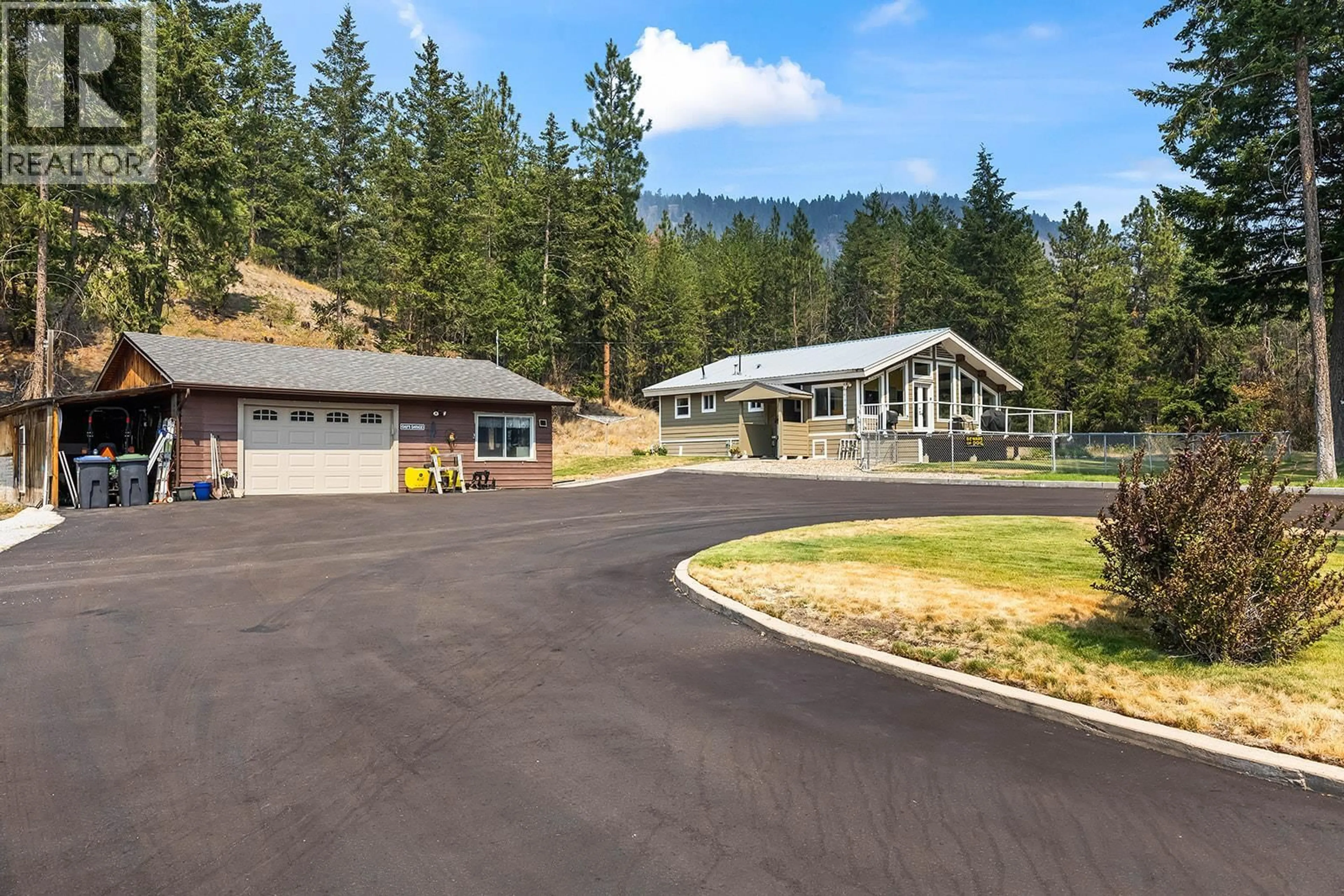 Unknown for 5090 MACKINNON ROAD, Peachland British Columbia V0H1X0