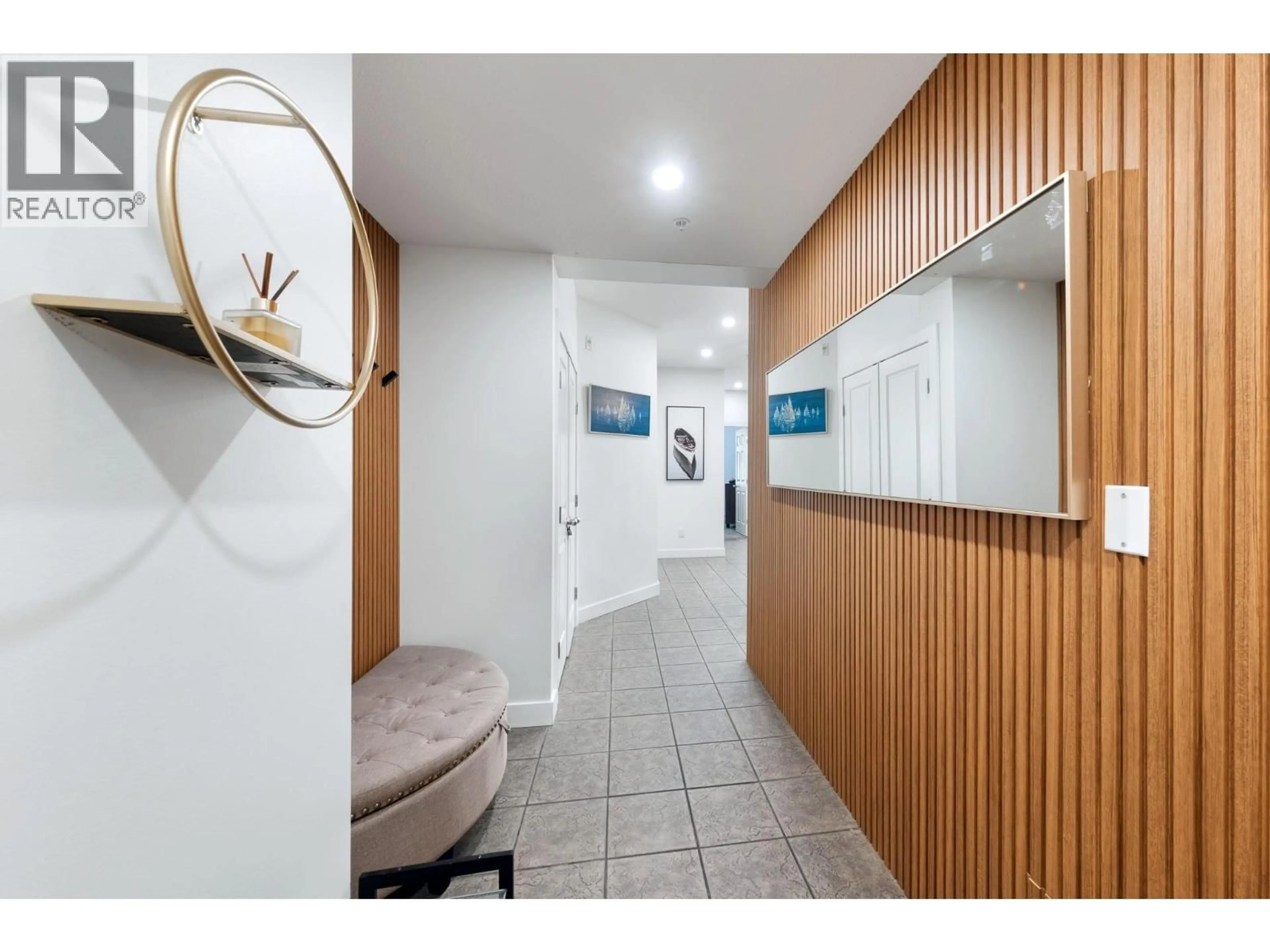 Unknown for 352 - 1088 SUNSET DRIVE, Kelowna British Columbia V1Y9W1