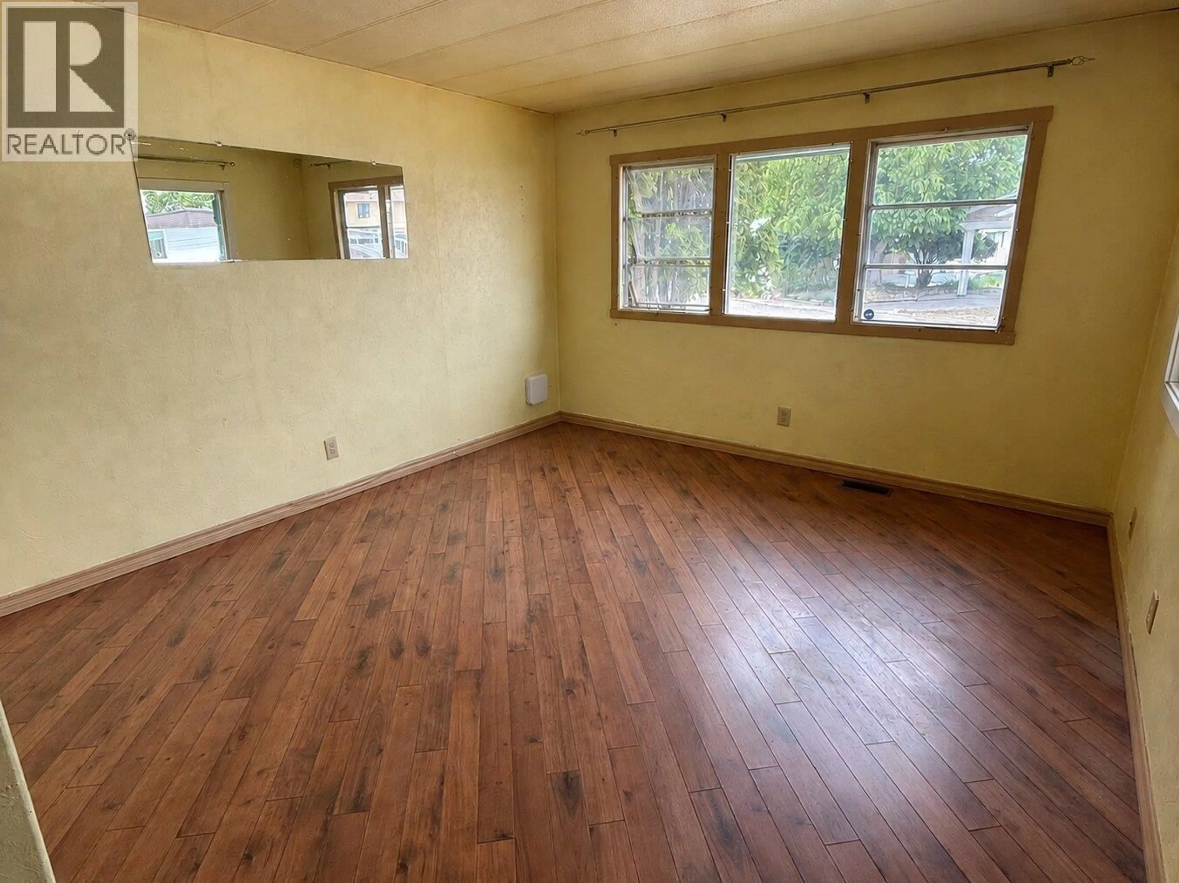 A pic of a room for 96 - 3245 PARIS STREET, Penticton British Columbia V2A3T9