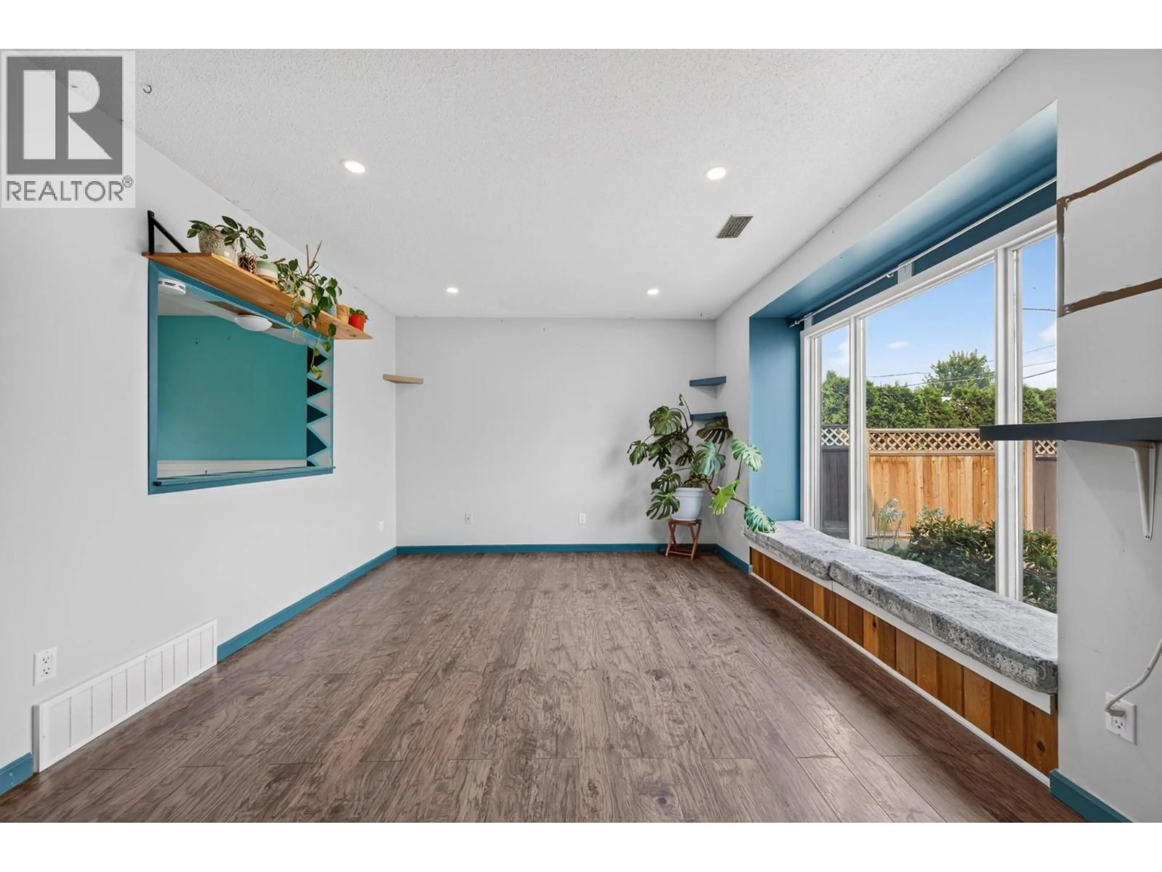 Unknown for 2621 YOUNG PLACE, Kamloops British Columbia V2B8A4