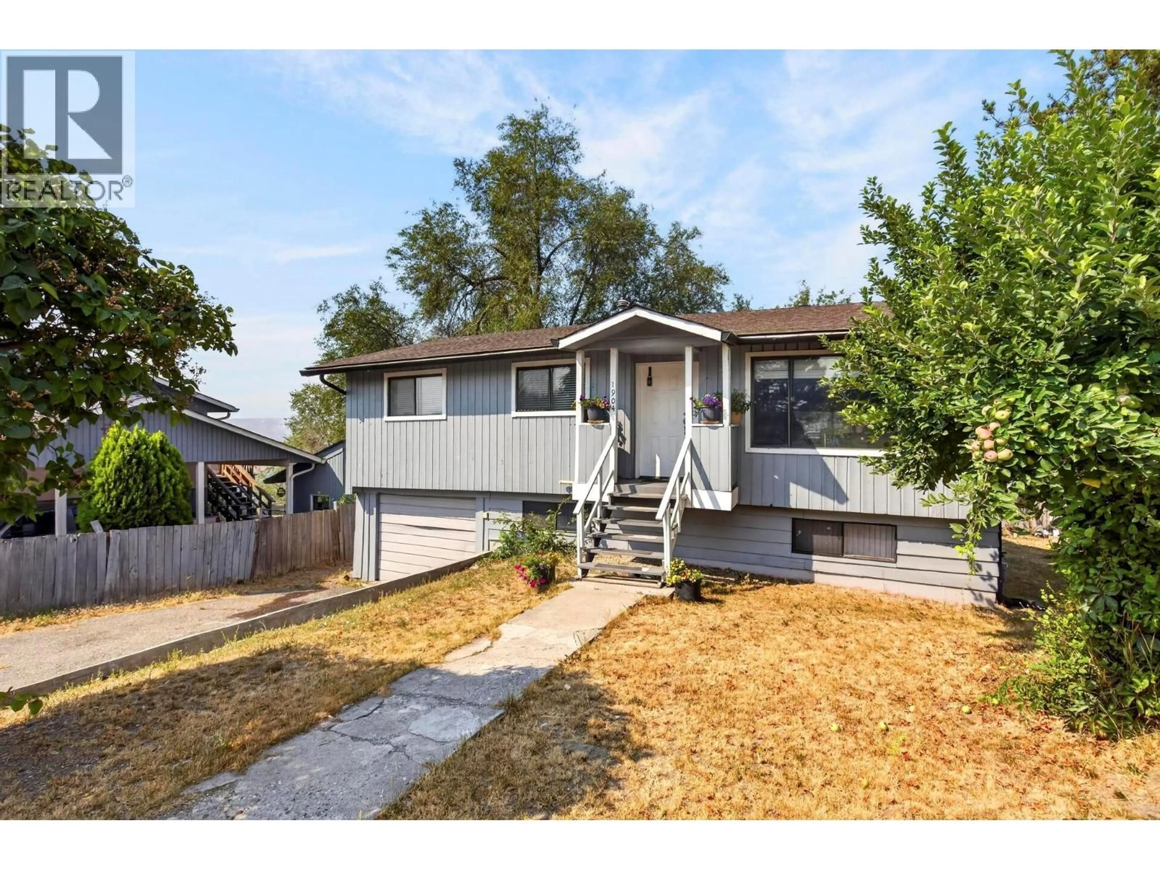 Home with vinyl exterior material, street for 1904 22ND STREET, Vernon British Columbia V1T7G2