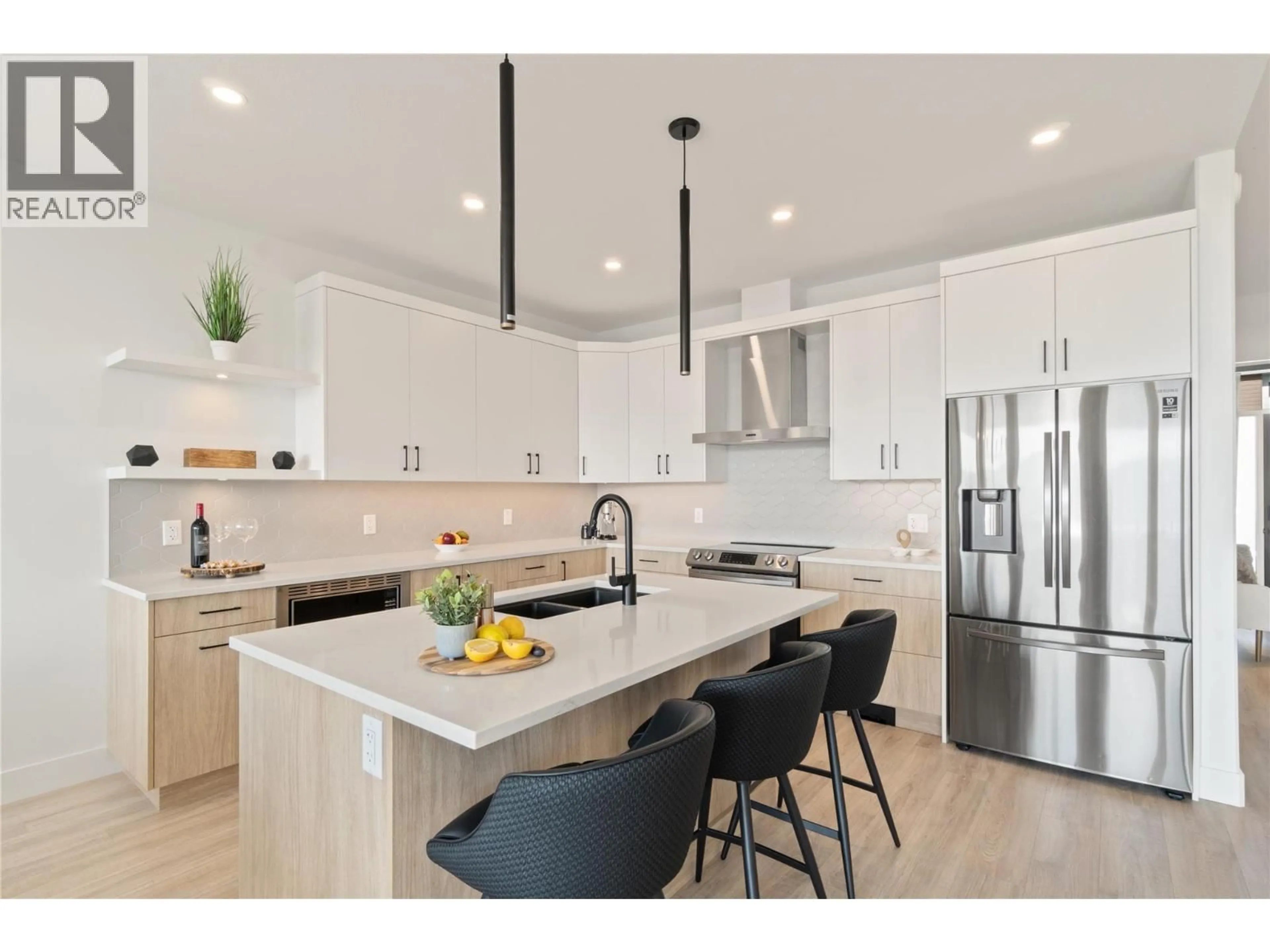 Open concept kitchen, unknown for 2827 COPPER RIDGE DRIVE, West Kelowna British Columbia V4T0E7