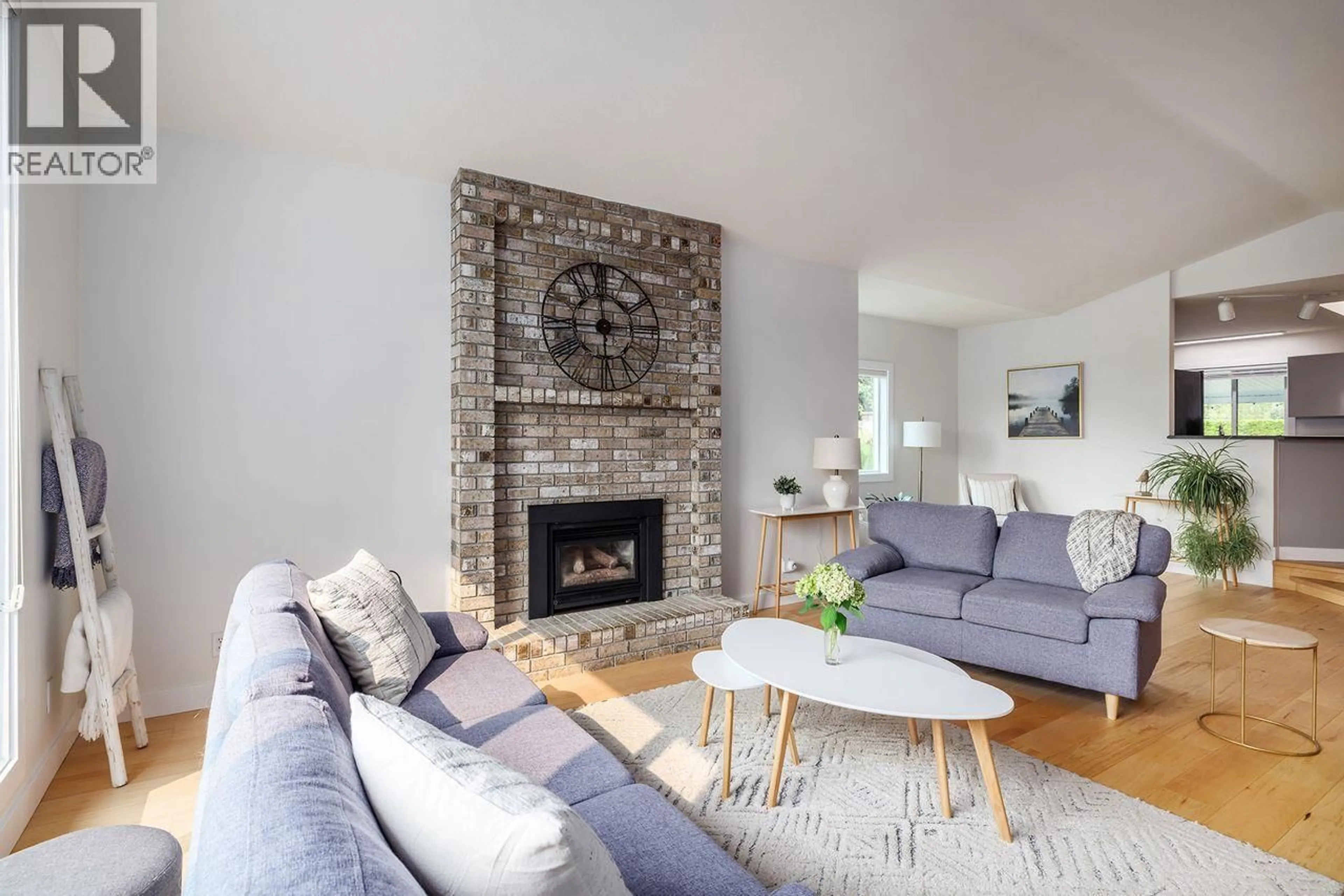 Living room with furniture, unknown for 1620 PRITCHARD DRIVE, West Kelowna British Columbia V4T1X3