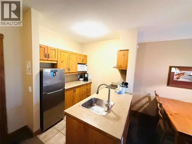 106 - 2090 SUMMIT DRIVE, Panorama 5