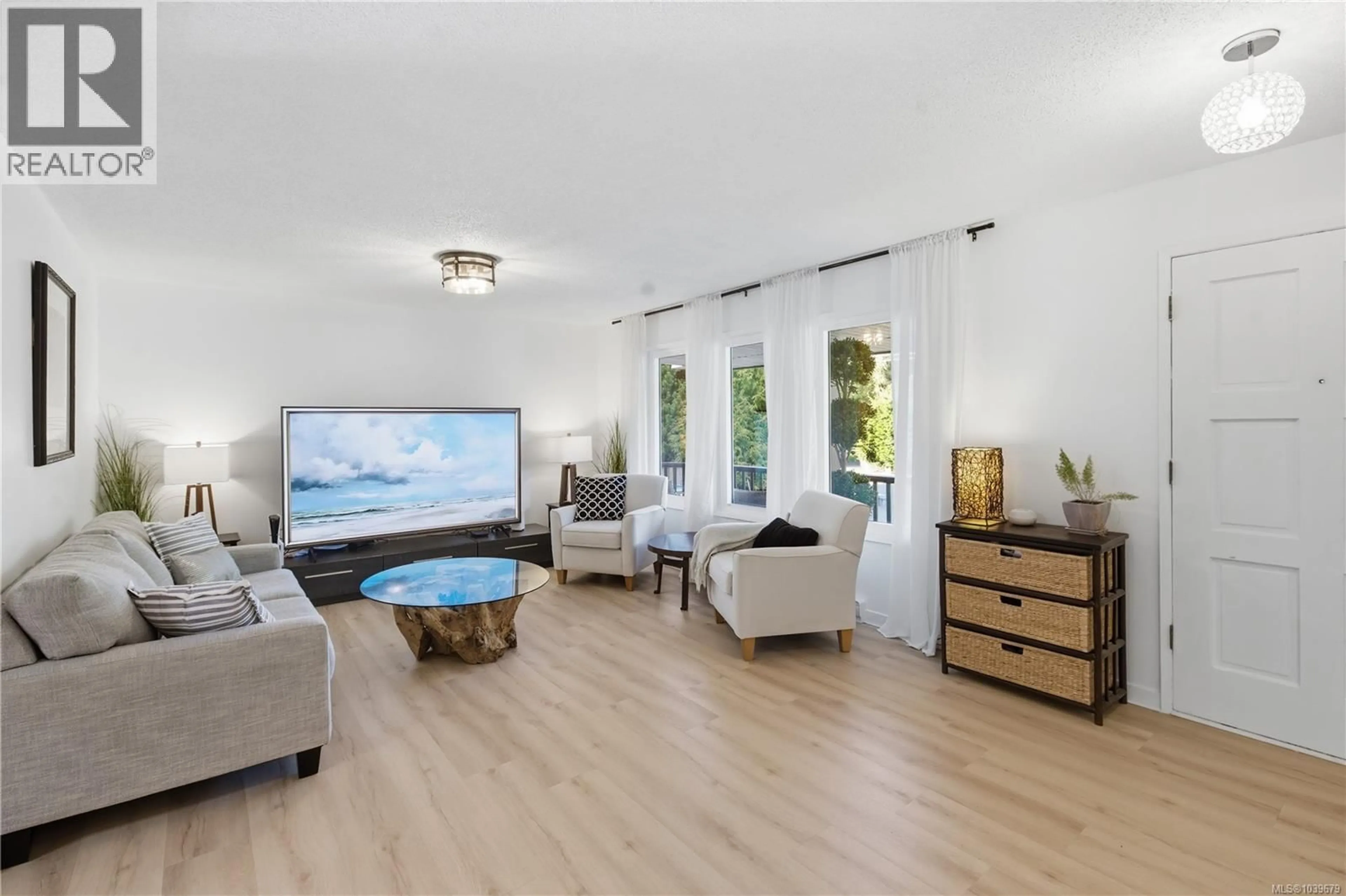 Living room with furniture, unknown for 1025 MAPLE LANE DRIVE, Parksville British Columbia V9P1T3