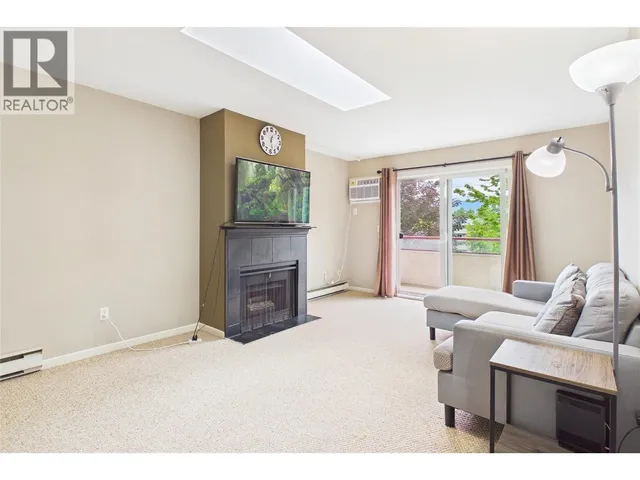 303 - 993 KLO ROAD, Kelowna 4
