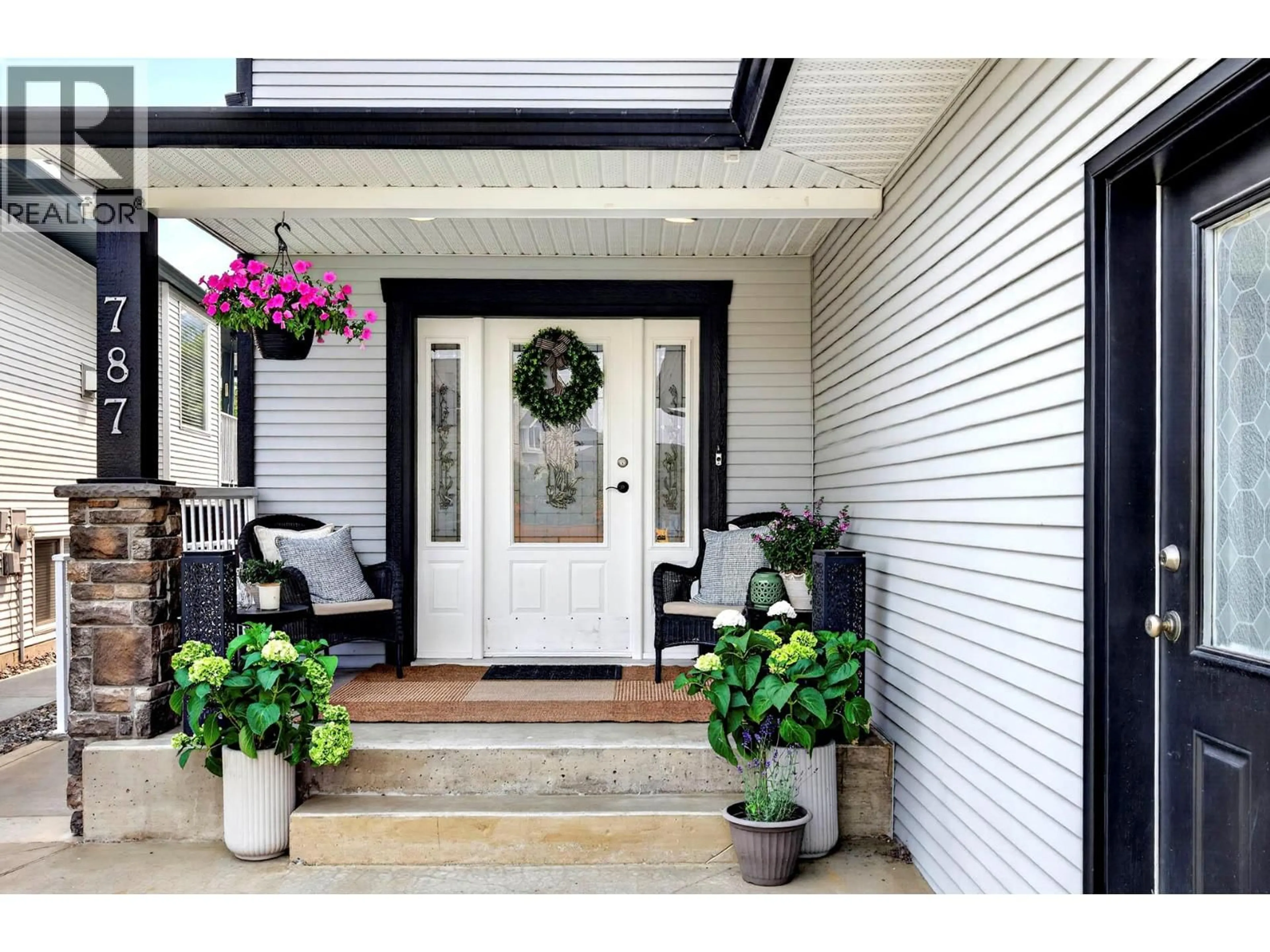 Indoor entryway for 787 BRAMBLE COURT, Kamloops British Columbia V1S1Z5